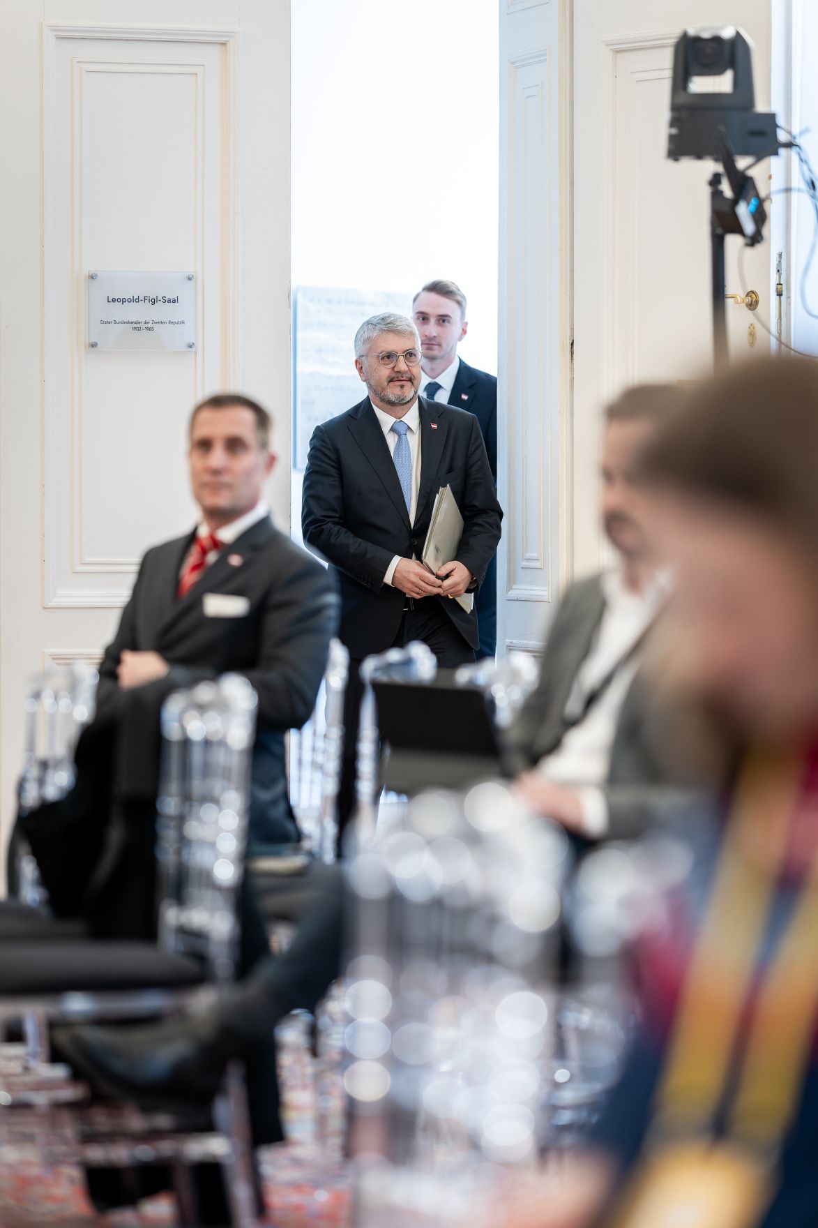 Am 21. April 2026 gab der Regierungsberater f&uuml;r nationale Sicherheit und Krisenvorsorge Peter Vorhofer (m.), eine Pressekonferenz im Bundeskanzleramt um &uuml;ber Aktuelles aus dem Koordinationsgremium zu berichten.