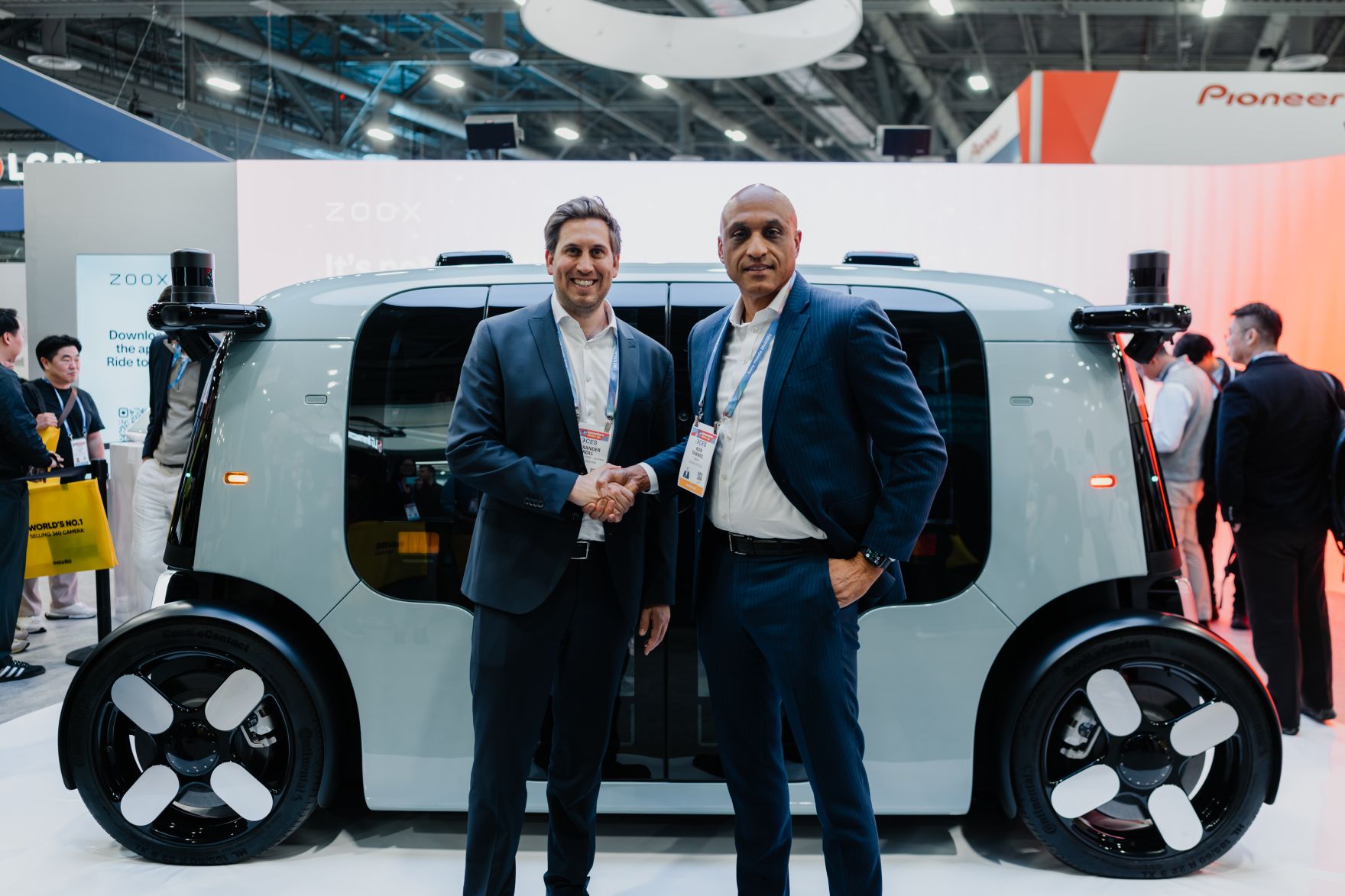 Am 6. J&auml;nner 2026 setzte Staatssekret&auml;r Alexander Pr&ouml;ll (m.l.) seinen mehrt&auml;gigen Arbeitsbesuch in den Vereinigten Staaten von Amerika fort. Im Bild bei der CES 2026.