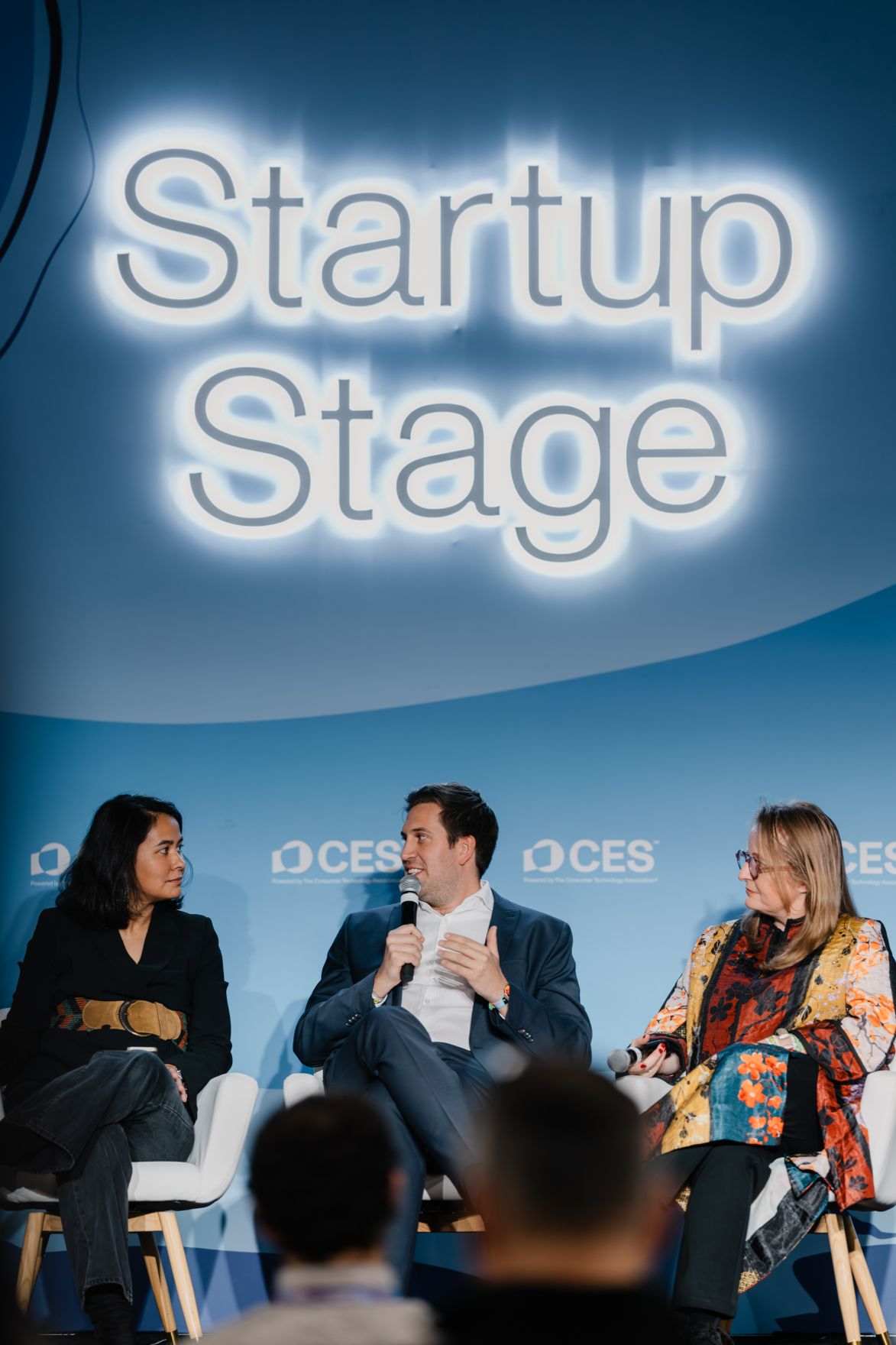 Am 6. J&auml;nner 2026 setzte Staatssekret&auml;r Alexander Pr&ouml;ll (m.) seinen mehrt&auml;gigen Arbeitsbesuch in den Vereinigten Staaten von Amerika fort. Im Bild bei der CES 2026.