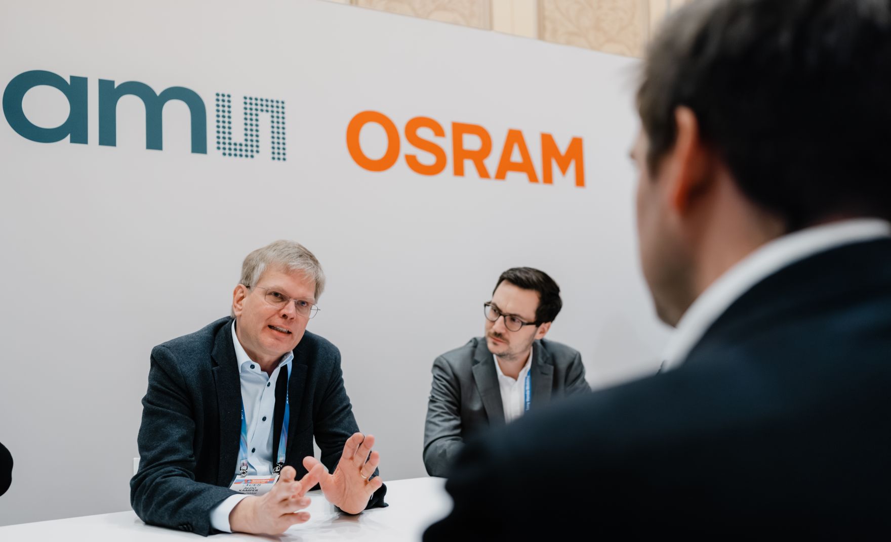 Am 6. J&auml;nner 2026 setzte Staatssekret&auml;r Alexander Pr&ouml;ll (r.) seinen mehrt&auml;gigen Arbeitsbesuch in den Vereinigten Staaten von Amerika fort. Im Bild bei der CES 2026.