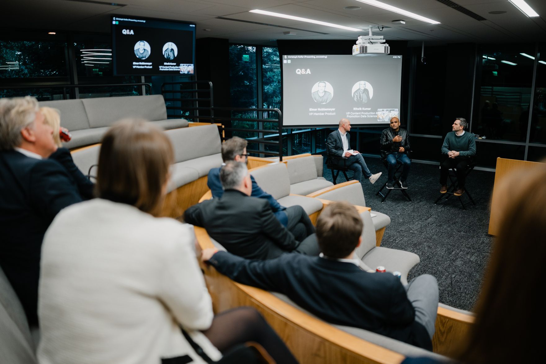 Am 8. J&auml;nner 2026 setzte Staatssekret&auml;r Alexander Pr&ouml;ll seinen mehrt&auml;gigen Arbeitsbesuch in den Vereinigten Staaten von Amerika fort. Im Bild bei einem Besuch bei Netflix.