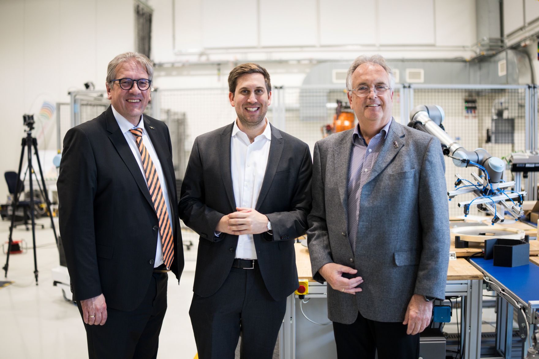 Am 10. April 2025 besuchte Staatssekret&auml;r Alexander Pr&ouml;ll (m.) im Rahmen seines Bundesl&auml;ndertages die Lakeside Science &amp; Technology Park GmbH.