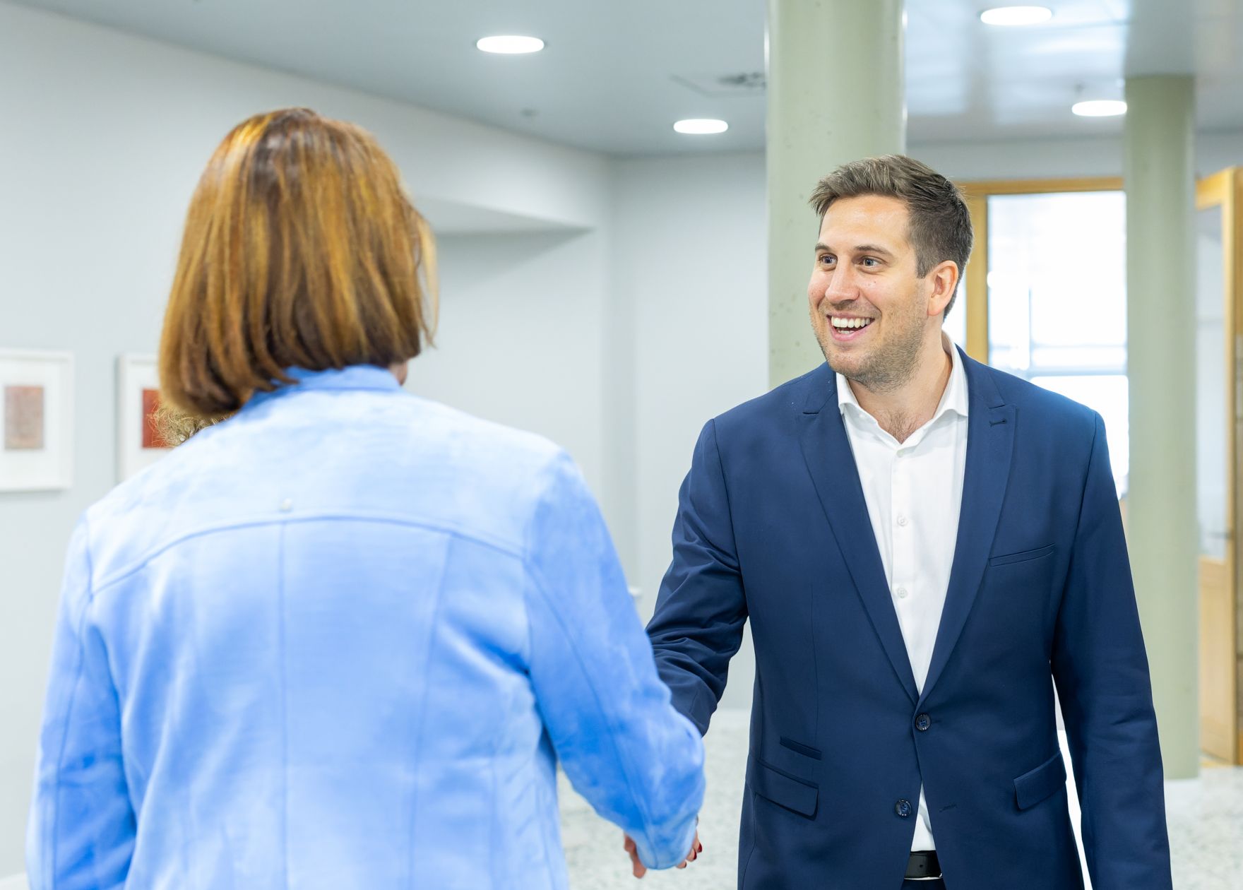 Am 24. April 2025 fand der Girls' Day in der Verwaltungsakademie des Bundes statt. Im Bild Staatssekret&auml;r Alexander Pr&ouml;ll (r.).