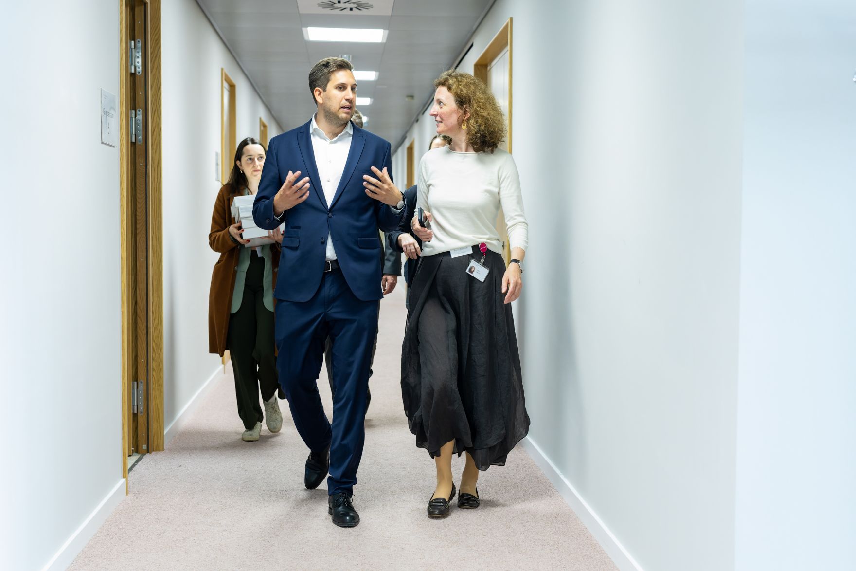 Am 24. April 2025 fand der Girls' Day in der Verwaltungsakademie des Bundes statt. Im Bild Staatssekret&auml;r Alexander Pr&ouml;ll (m.).