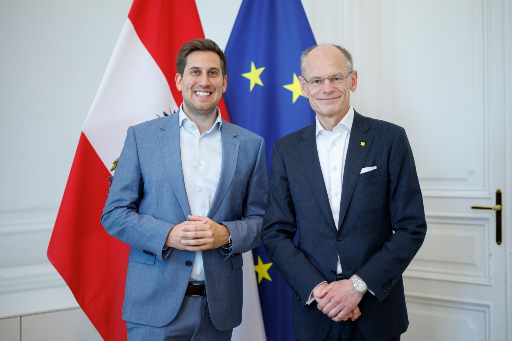 Am 29. April 2025 empfing Staatssekret&auml;r Alexander Pr&ouml;ll (l.) den CEO der &Ouml;sterreichischen Post AG Walter Oblin (r.) zu einem Gespr&auml;ch.