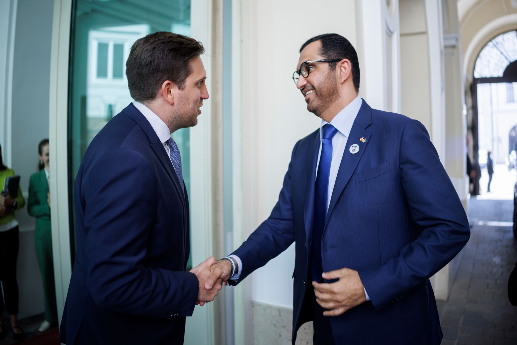 Am 30. April 2025 empfing Staatssekret&auml;r Alexander Pr&ouml;ll (l.) den Sultan Ahmed Al Jaber (r.), Minister f&uuml;r Industrie und Fortschrittstechnologie der Vereinigten Arabischen Emirate zu einem Gespr&auml;ch.