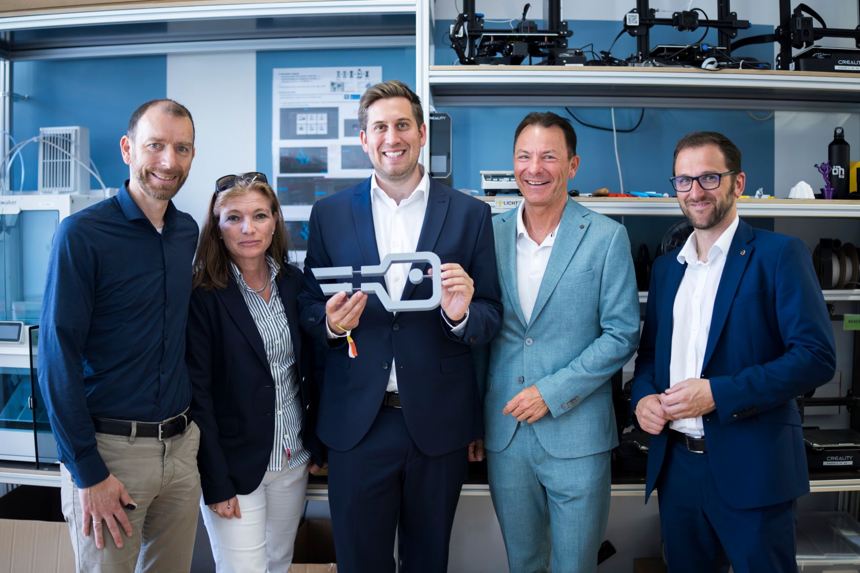 Am 2. Mai 2025 besuchte Staatssekret&auml;r Alexander Pr&ouml;ll (m.) im Rahmen seines Bundesl&auml;ndertages die FH Kufstein Tirol.