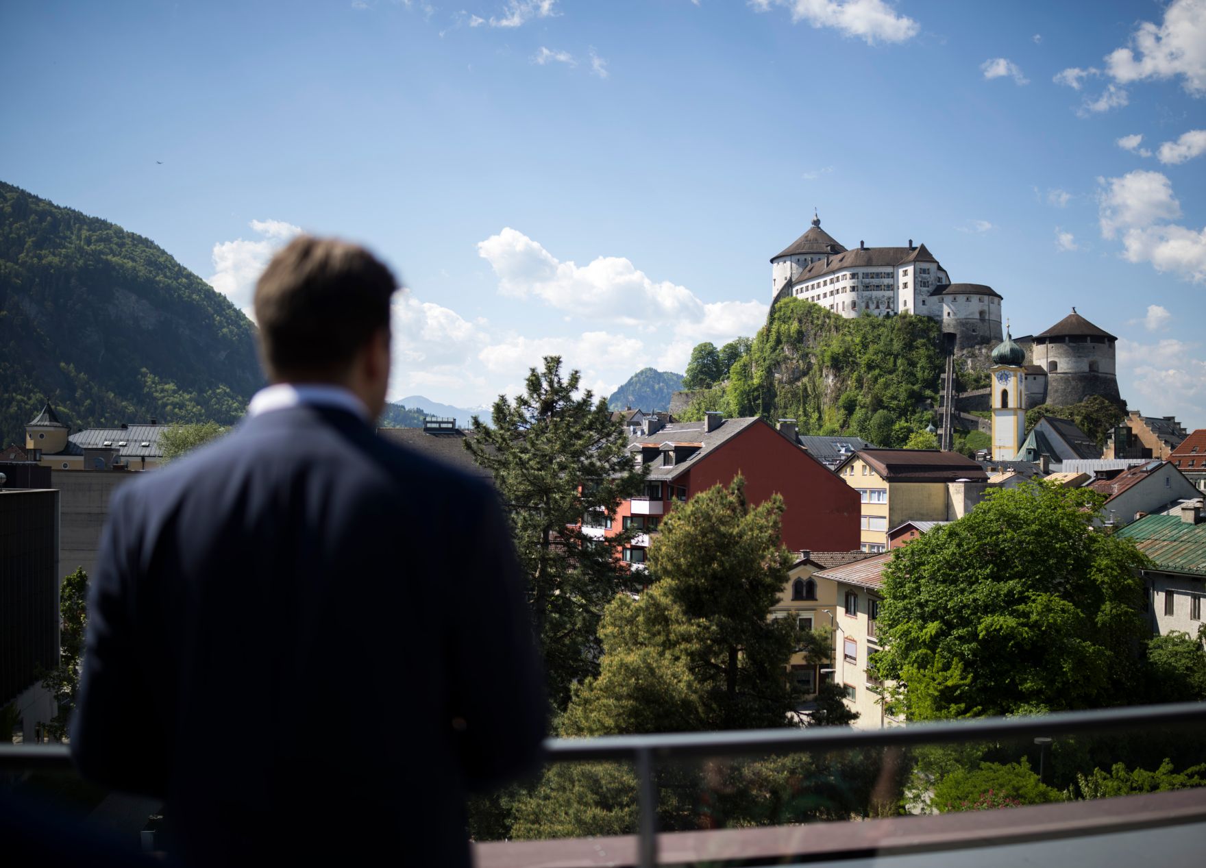 Am 2. Mai 2025 besuchte Staatssekret&auml;r Alexander Pr&ouml;ll im Rahmen seines Bundesl&auml;ndertages die FH Kufstein Tirol.
