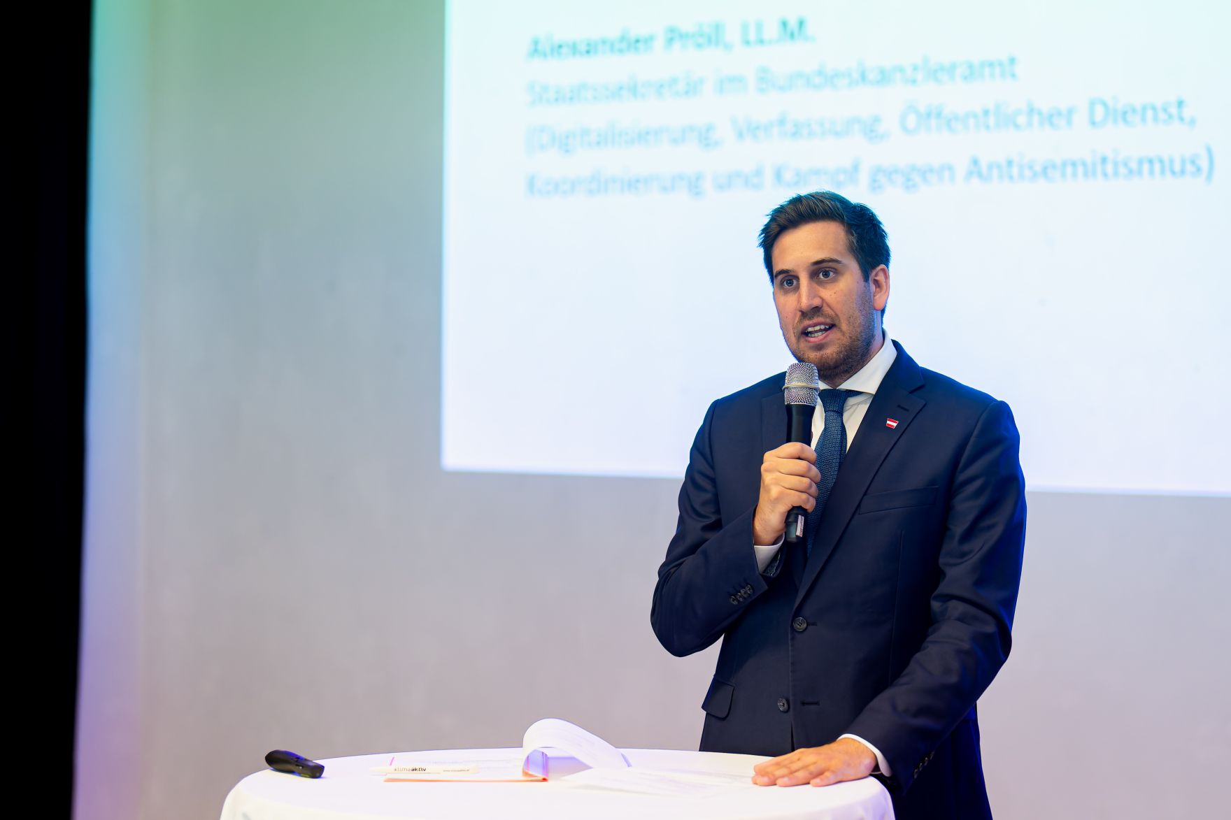 Am 5. Mai 2025 nahm Staatssekret&auml;r Alexander Pr&ouml;ll (im Bild) an der Veranstaltung &bdquo;20 Jahre Cross Mentoring&ldquo; teil.