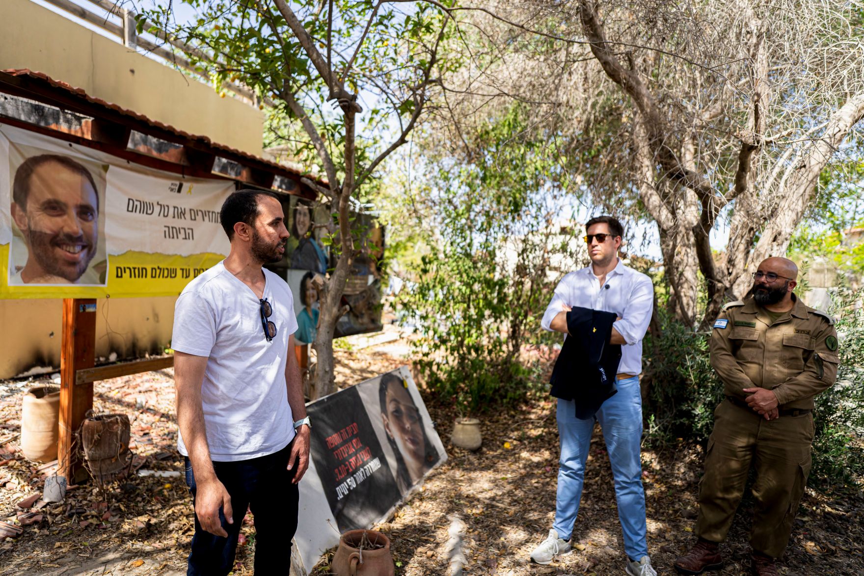 Am 26. Mai 2025 reiste Staatssekret&auml;r Alexander Pr&ouml;ll (m.) zu einem mehrt&auml;gigen Arbeitsbesuch nach Israel. Im Bild beim Besuch des Kibbuz Be&acute;ri.