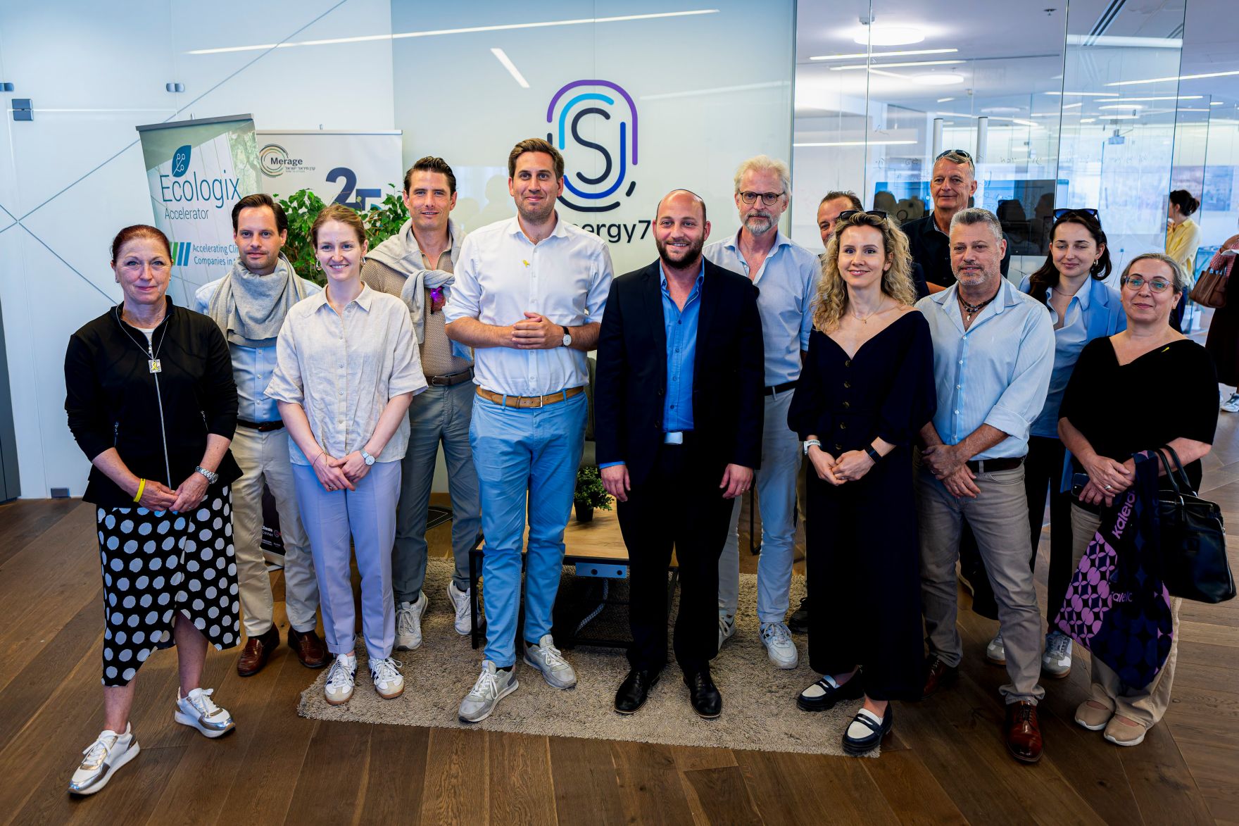 Am 26. Mai 2025 reiste Staatssekret&auml;r Alexander Pr&ouml;ll (m.l.) zu einem mehrt&auml;gigen Arbeitsbesuch nach Israel. Im Bild beim Besuch des Be&acute;er Sheva High Tech Park.