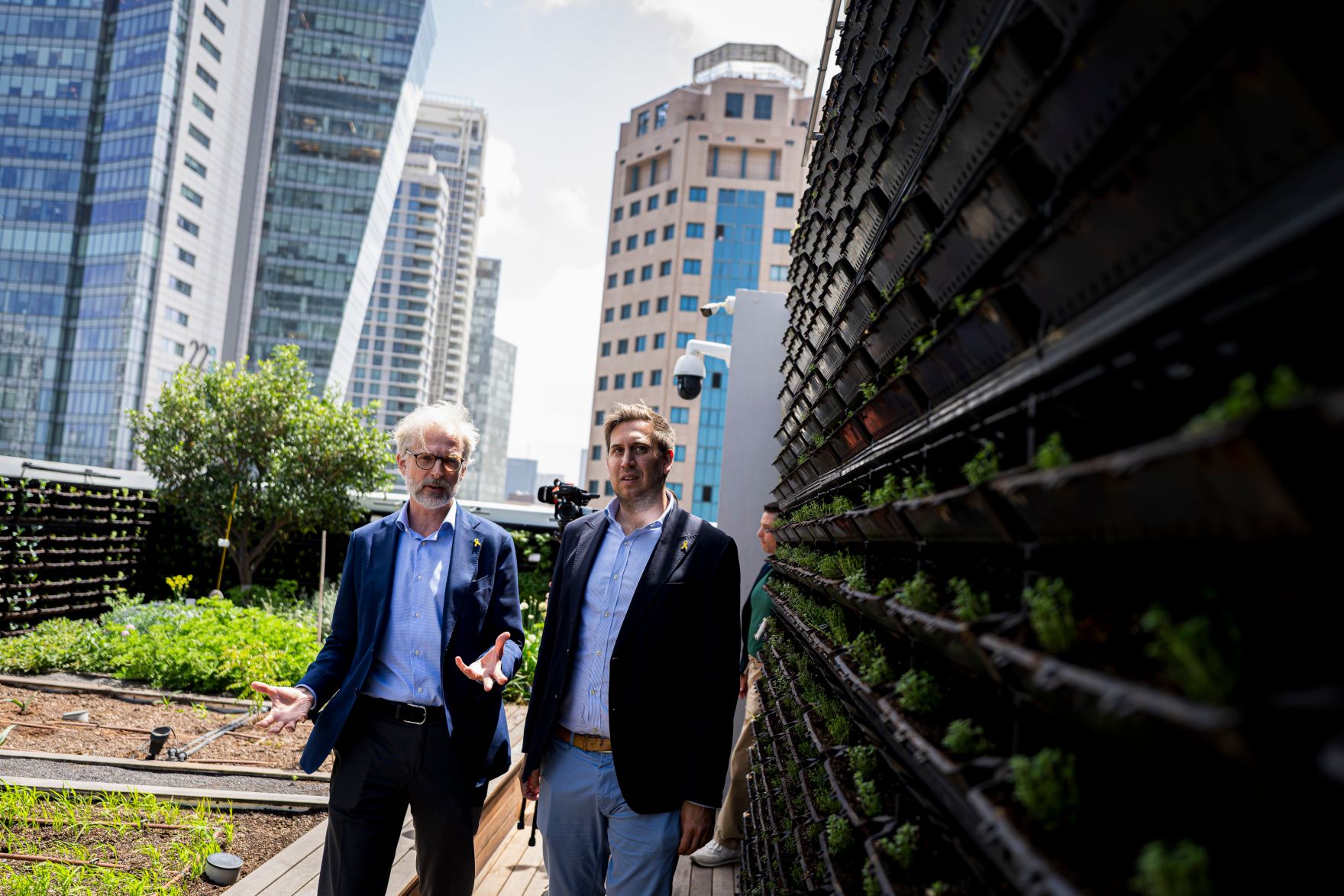 Am 26. Mai 2025 reiste Staatssekret&auml;r Alexander Pr&ouml;ll (r.) zu einem mehrt&auml;gigen Arbeitsbesuch nach Israel. Im Bild beim Besuch des Start-up Nation Central.