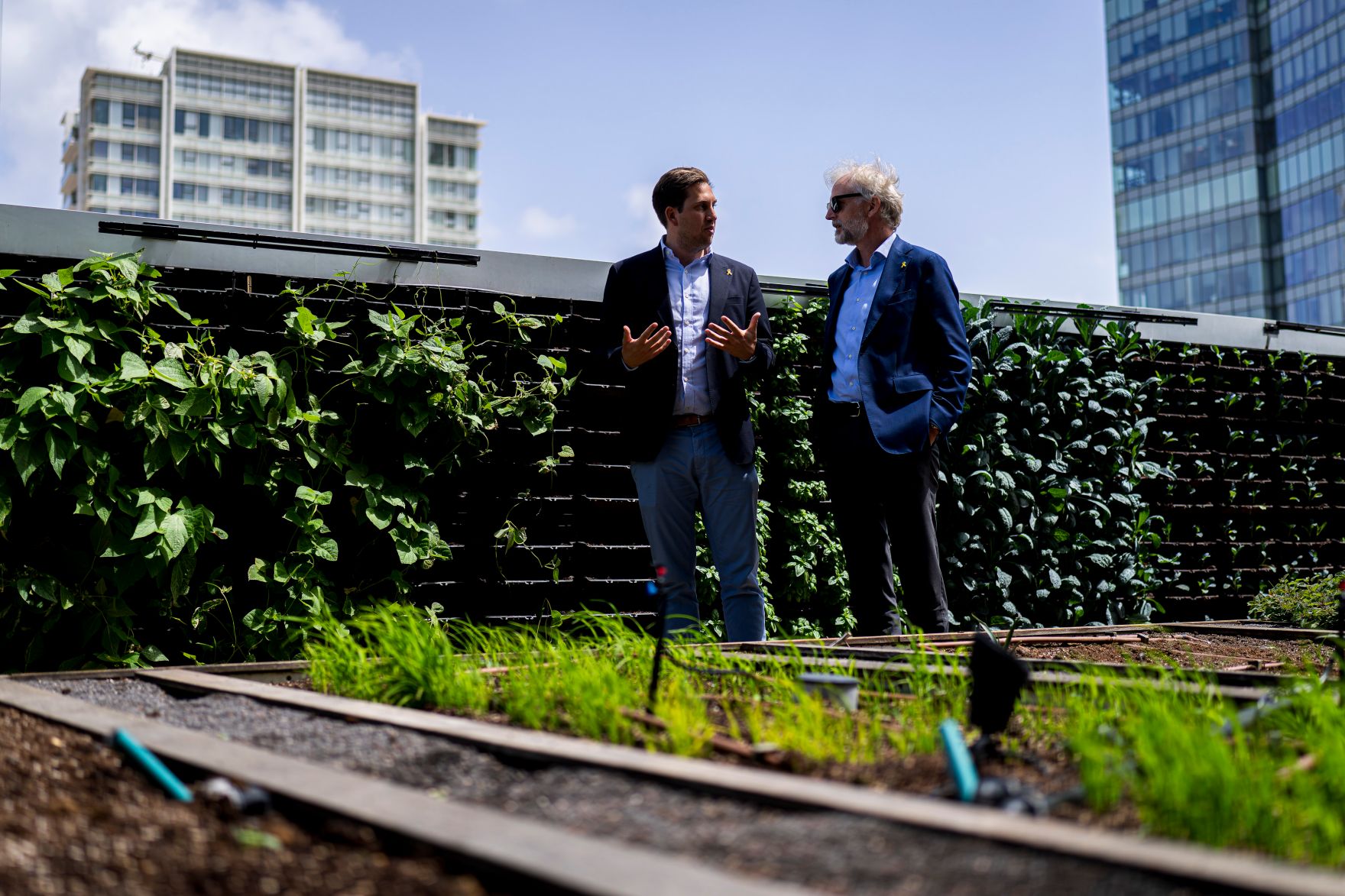 Am 26. Mai 2025 reiste Staatssekret&auml;r Alexander Pr&ouml;ll (l.) zu einem mehrt&auml;gigen Arbeitsbesuch nach Israel. Im Bild beim Besuch des Start-up Nation Central.