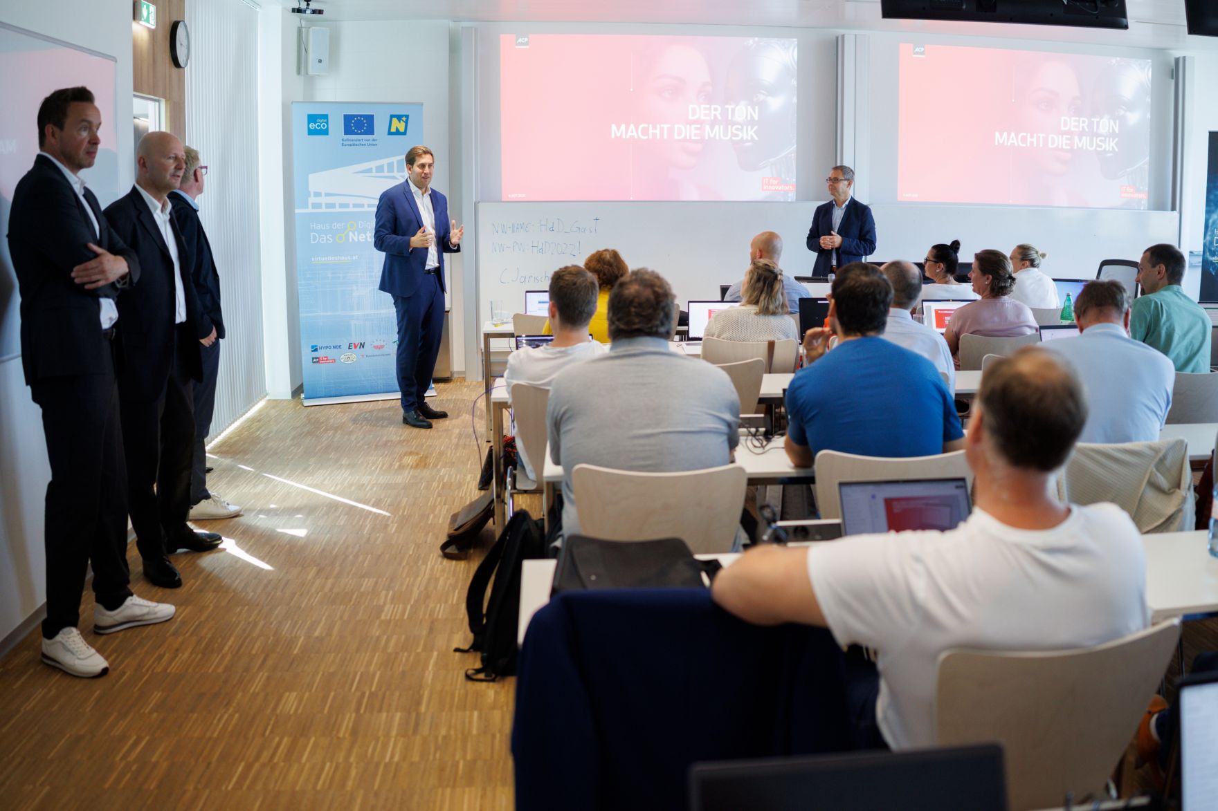 Am 5. Juni 2025 nahm Staatssekret&auml;r Alexander Pr&ouml;ll (im Bild) an der Veranstaltung &bdquo;KI Insider 2030&ldquo; im Haus der Digitalisierung in Tulln teil.