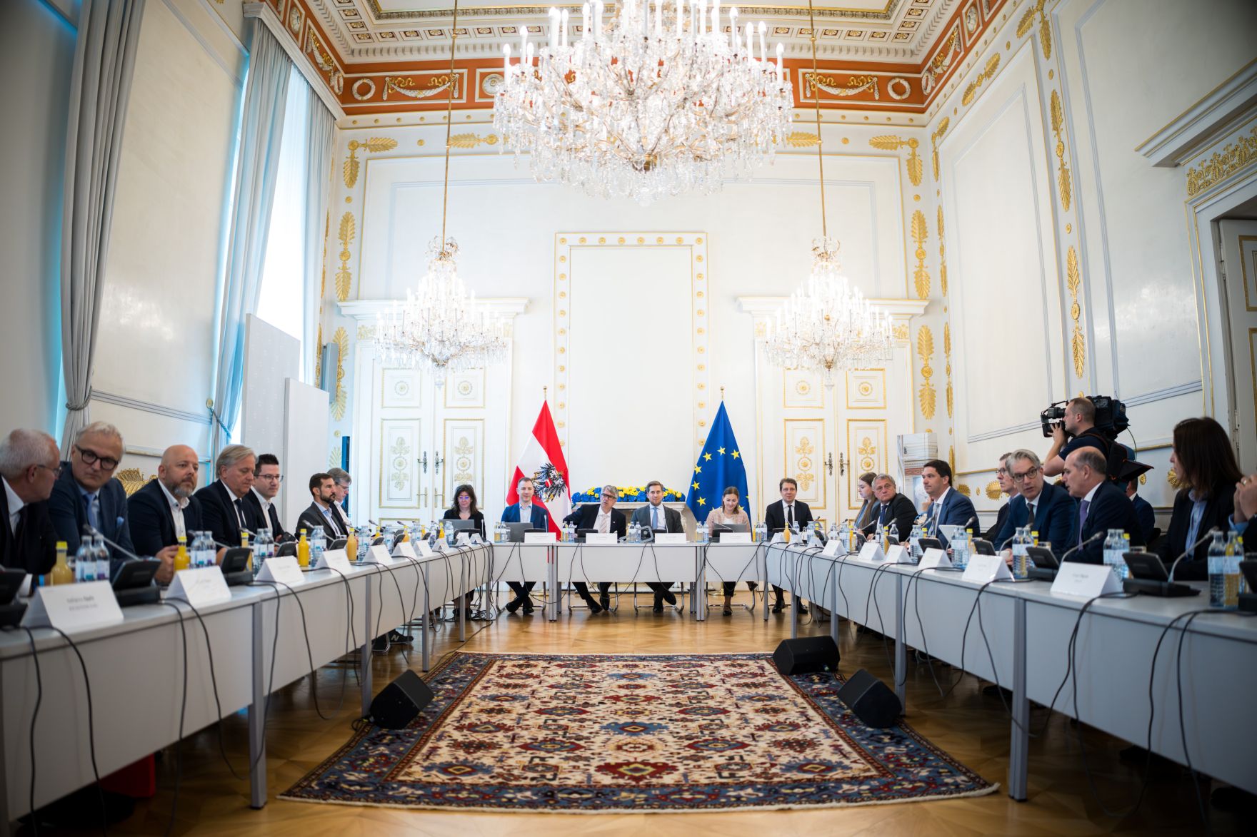 Am 17. Juni nahm Staatssekret&auml;r Alexander Pr&ouml;ll am Wirtschaftsgipfel anl&auml;sslich der erweiterten Implementierung der ID Austria teil.