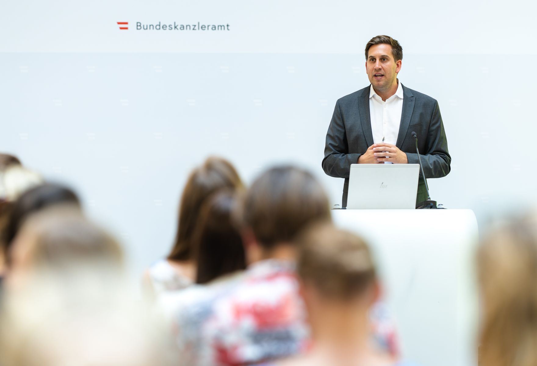 Am 23. Juni 2025 nahm Staatssekret&auml;r Alexander Pr&ouml;ll (im Bild) an der Abschlussveranstaltung des &bdquo;Cross Mentoring" Programms Jahrgang 2024/25 teil.