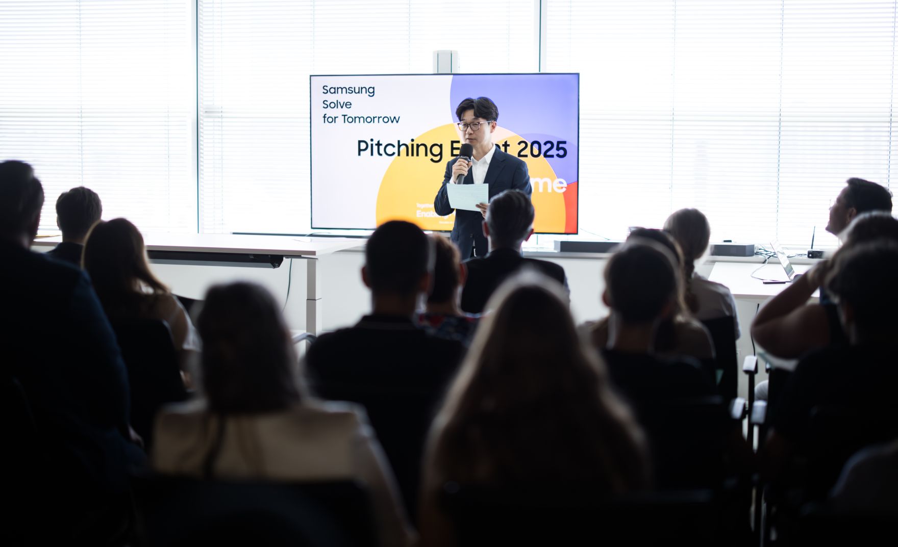 Am 24. Juni 2025 besuchte Staatssekret&auml;r Alexander Pr&ouml;ll die Samsung Electronics Austria GmbH in Wien.