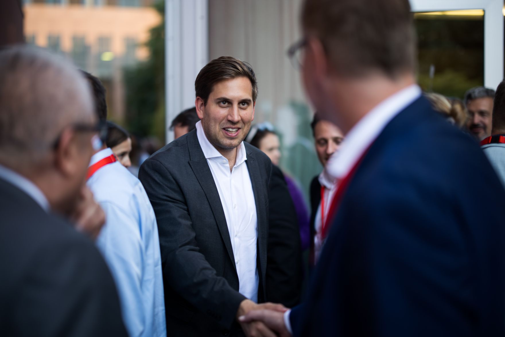 Am 1. Juli 2025 reiste Staatssekret&auml;r Alexander Pr&ouml;ll zu einem Arbeitsbesuch nach Deutschland. Im Bild beim Late Night Talk der WKO Aussenwirtschaft Austria.