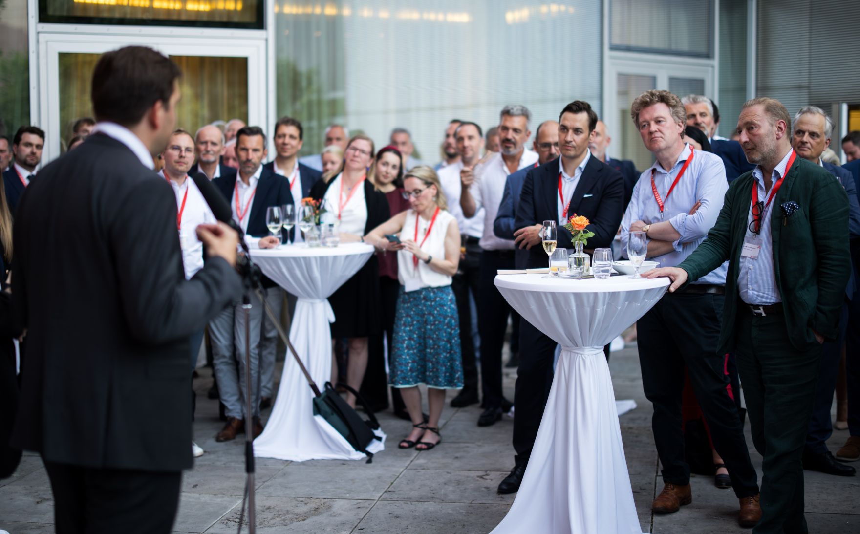 Am 1. Juli 2025 reiste Staatssekret&auml;r Alexander Pr&ouml;ll zu einem Arbeitsbesuch nach Deutschland. Im Bild beim Late Night Talk der WKO Aussenwirtschaft Austria.