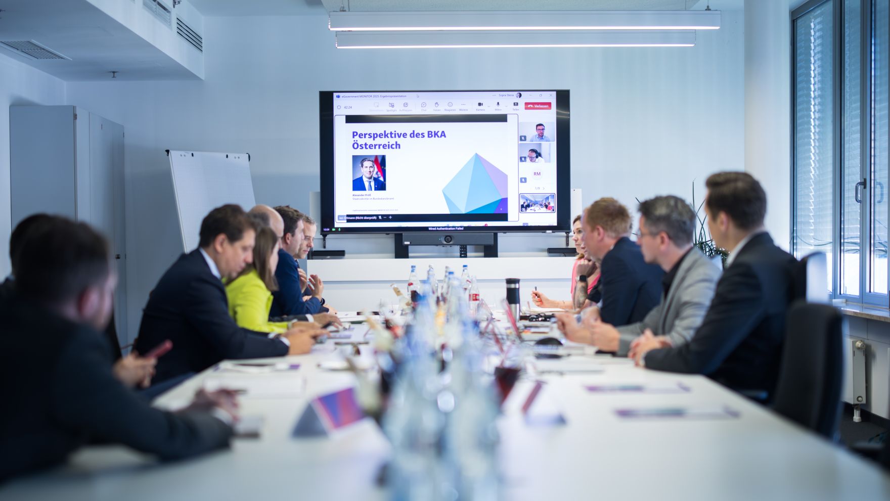 Am 1. Juli 2025 reiste Staatssekret&auml;r Alexander Pr&ouml;ll zu einem Arbeitsbesuch nach Deutschland. Im Bild bei der Pr&auml;sentation des D21 e-Government Monitors.