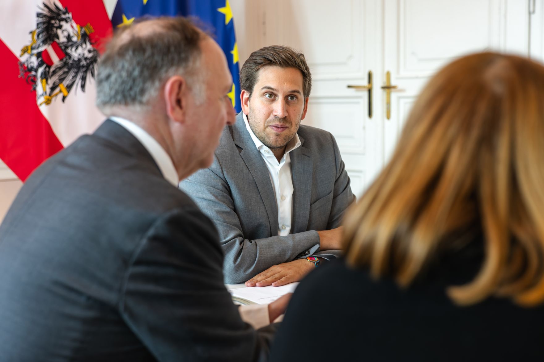 Am 10. Juli 2025 empfing Staatssekret&auml;r Alexander Pr&ouml;ll (im Bild) Vertreter und Vertreterinnen der Claims Konferenz zu einem Arbeitsgespr&auml;ch im Bundeskanzleramt.