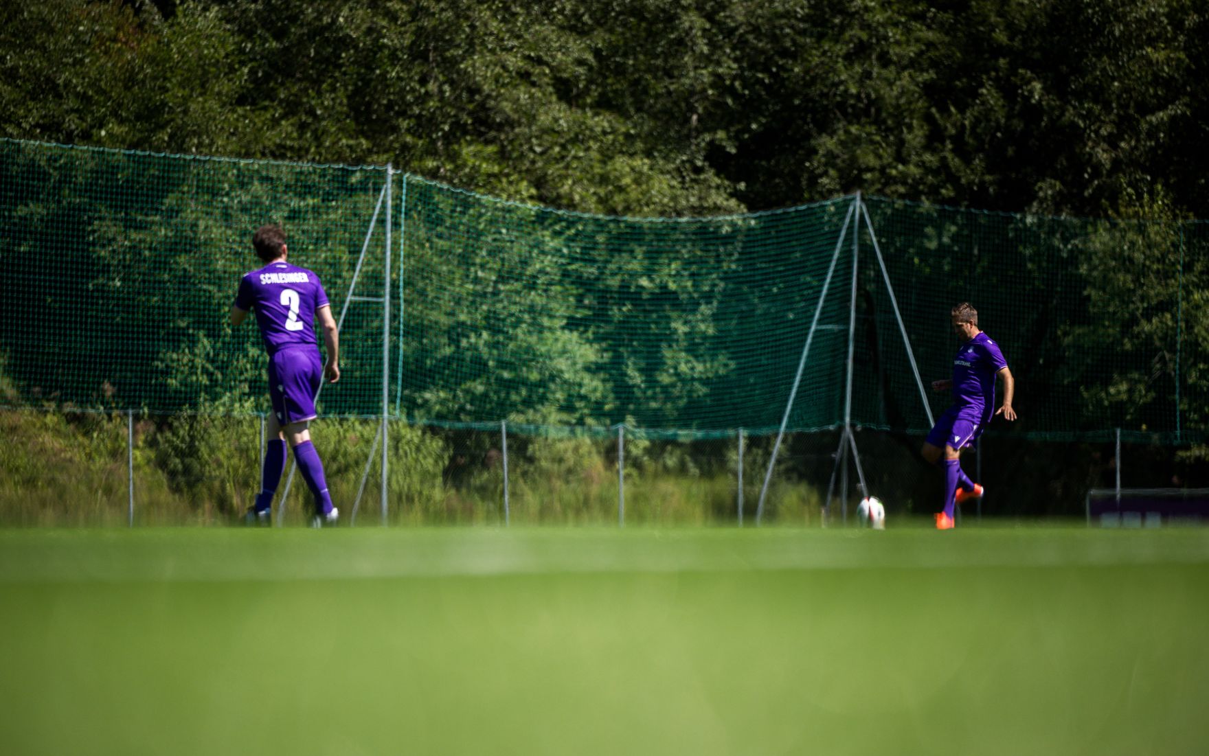 Am 26. August 2025 nahm Staatssekret&auml;r Alexander Pr&ouml;ll (r.) am mehrt&auml;gigen Forum Alpbach teil. Im Bild beim EFA Vienna Derby.