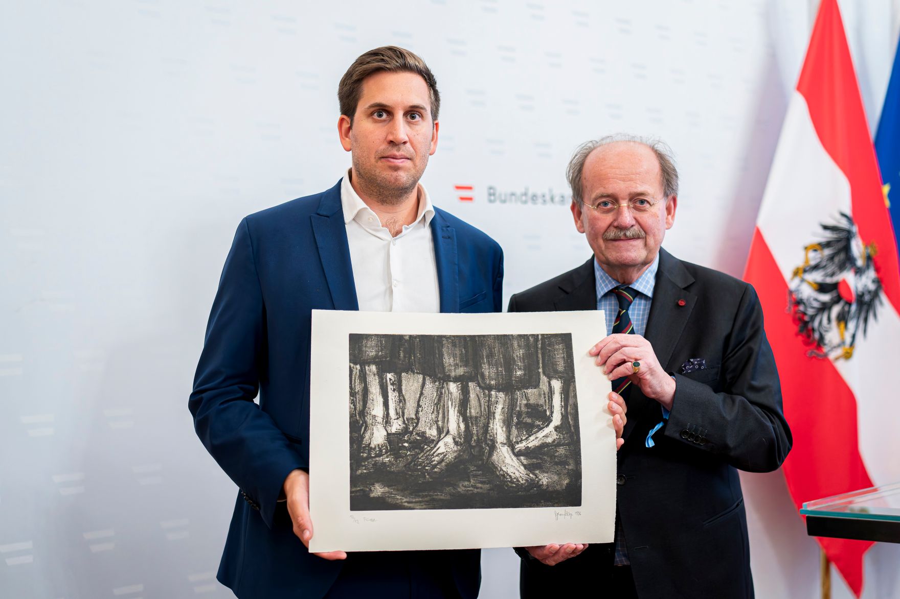 Am 26. September 2025 empfing Staatssekret&auml;r Alexander Pr&ouml;ll (l.) Mitglieder des Mauthausen Komitee &Ouml;sterreich im Bundeskanzleramt. Im Bild mit Wolfgang Johannes Bandion (r.) von der &Ouml;sterreichische Lagergemeinschaft Mauthausen.