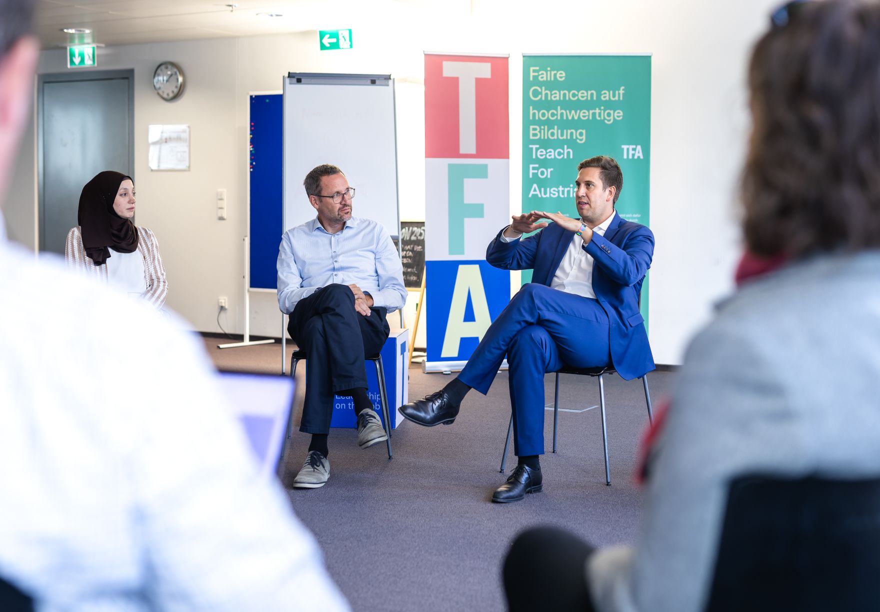 Am 2. Oktober 2025 besuchte Staatssekret&auml;r Alexander Pr&ouml;ll (r.) das Unternehmen &bdquo;Teach For Austria&ldquo;.