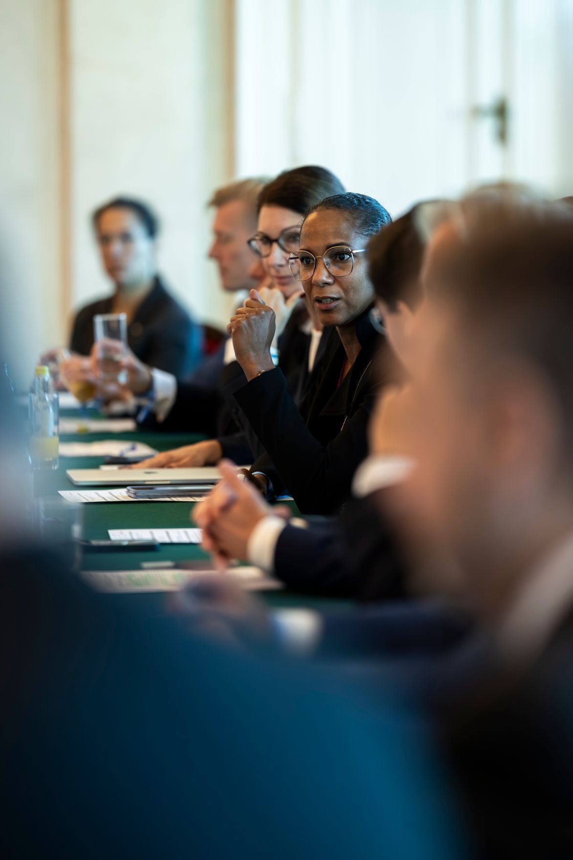 Am 24. Oktober 2025 lud Staatssekret&auml;r Alexander Pr&ouml;ll zu einem Roundtable zur digitalen Kompetenzoffensive ins Bundeskanzleramt ein.