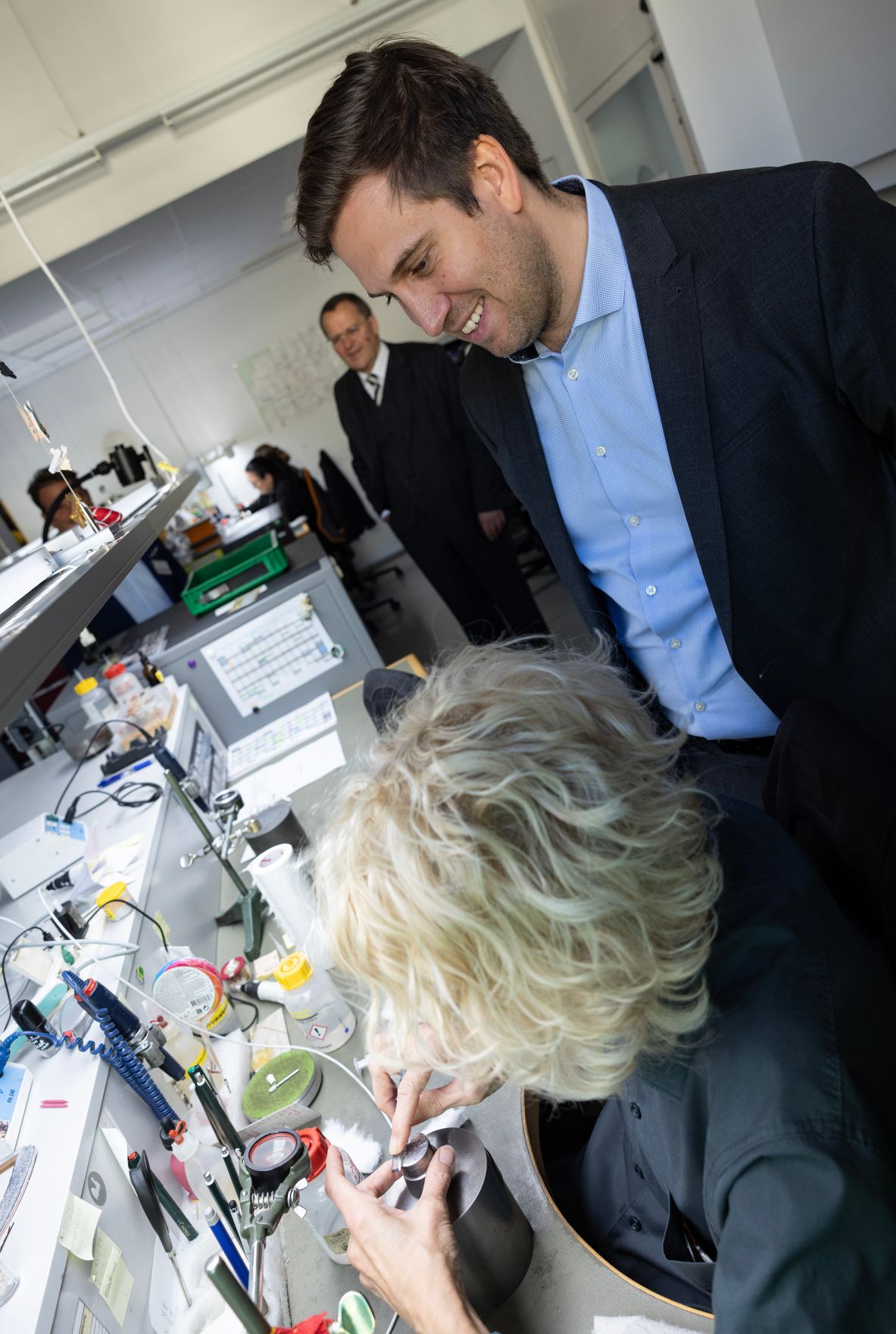 Am 4. November 2025 besuchte Staatssekret&auml;r Alexander (r.) Pr&ouml;ll die M&uuml;nze &Ouml;sterreich.