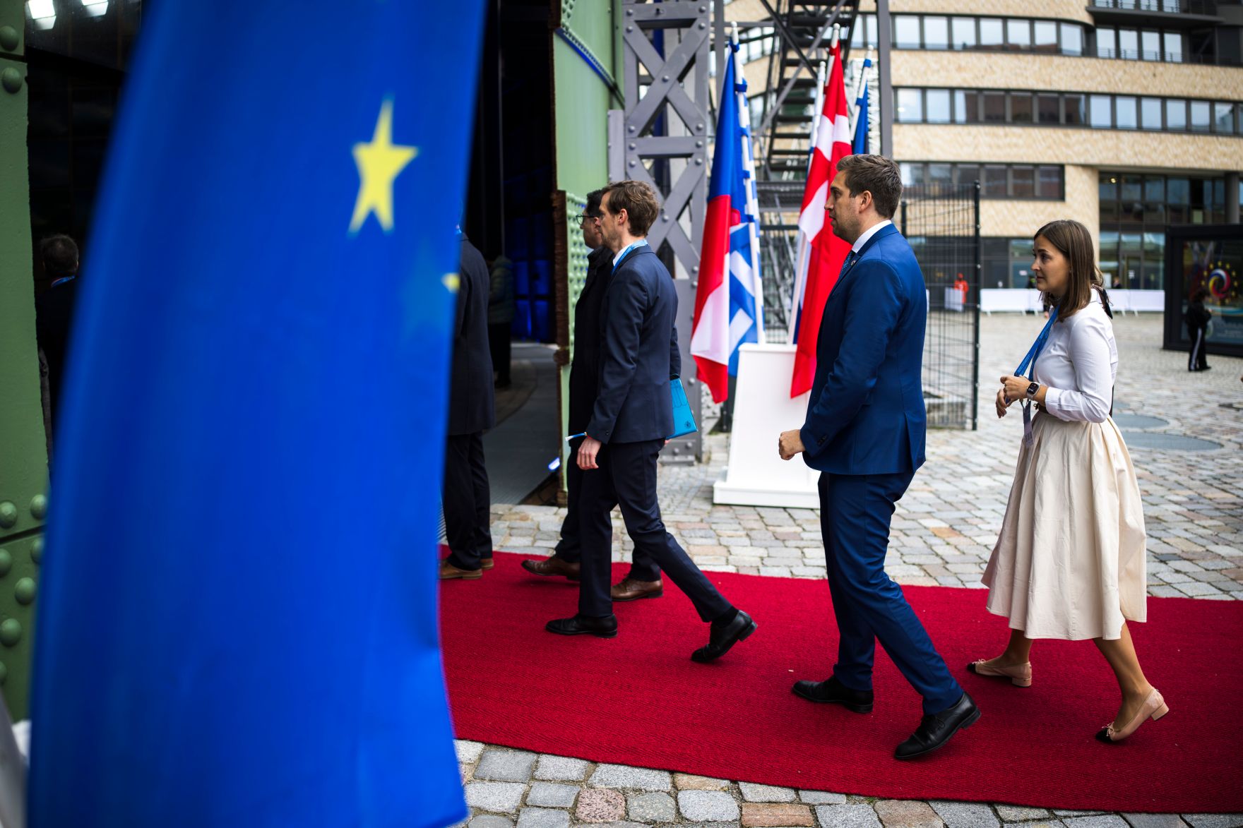 Am 17. November 2025 reiste Staatssekret&auml;r Alexander Pr&ouml;ll (m.) zu einem Arbeitsbesuch nach Berlin. Im Bild beim Gipfel zur Digitalen Souver&auml;nit&auml;t.