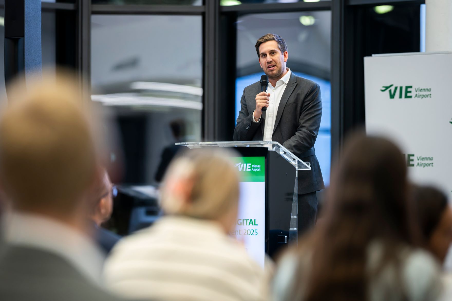 Am 27. November 2025 nahm Staatssekret&auml;r Alexander Pr&ouml;ll (im Bild) am &bdquo;She goes Digital&ldquo; Abschlussevent 2025 teil.