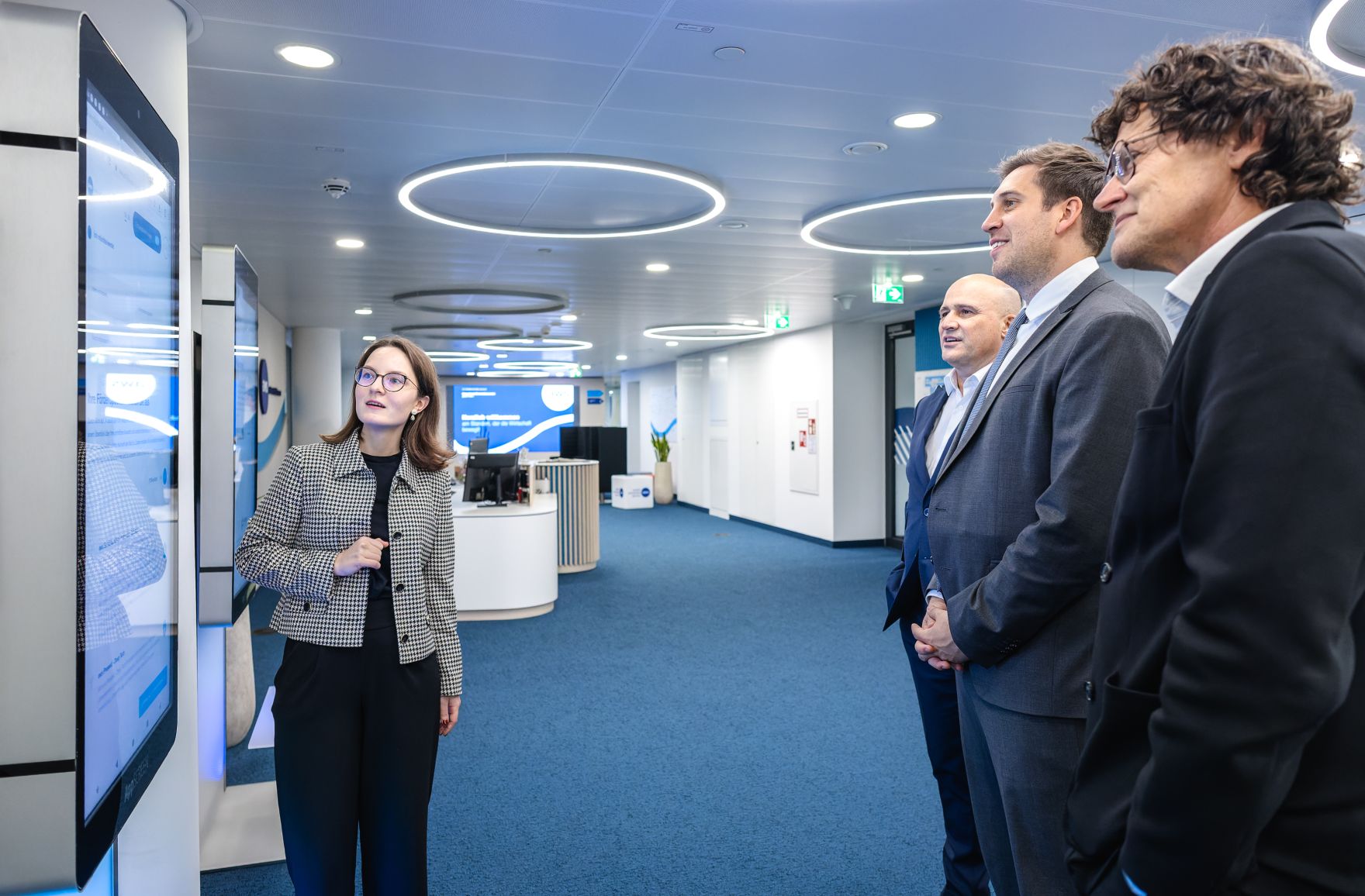 Am 19. Dezember 2025 besuchte Staatssekret&auml;r Alexander Pr&ouml;ll (2.v.r.) das Austria Wirtschaftsservice.