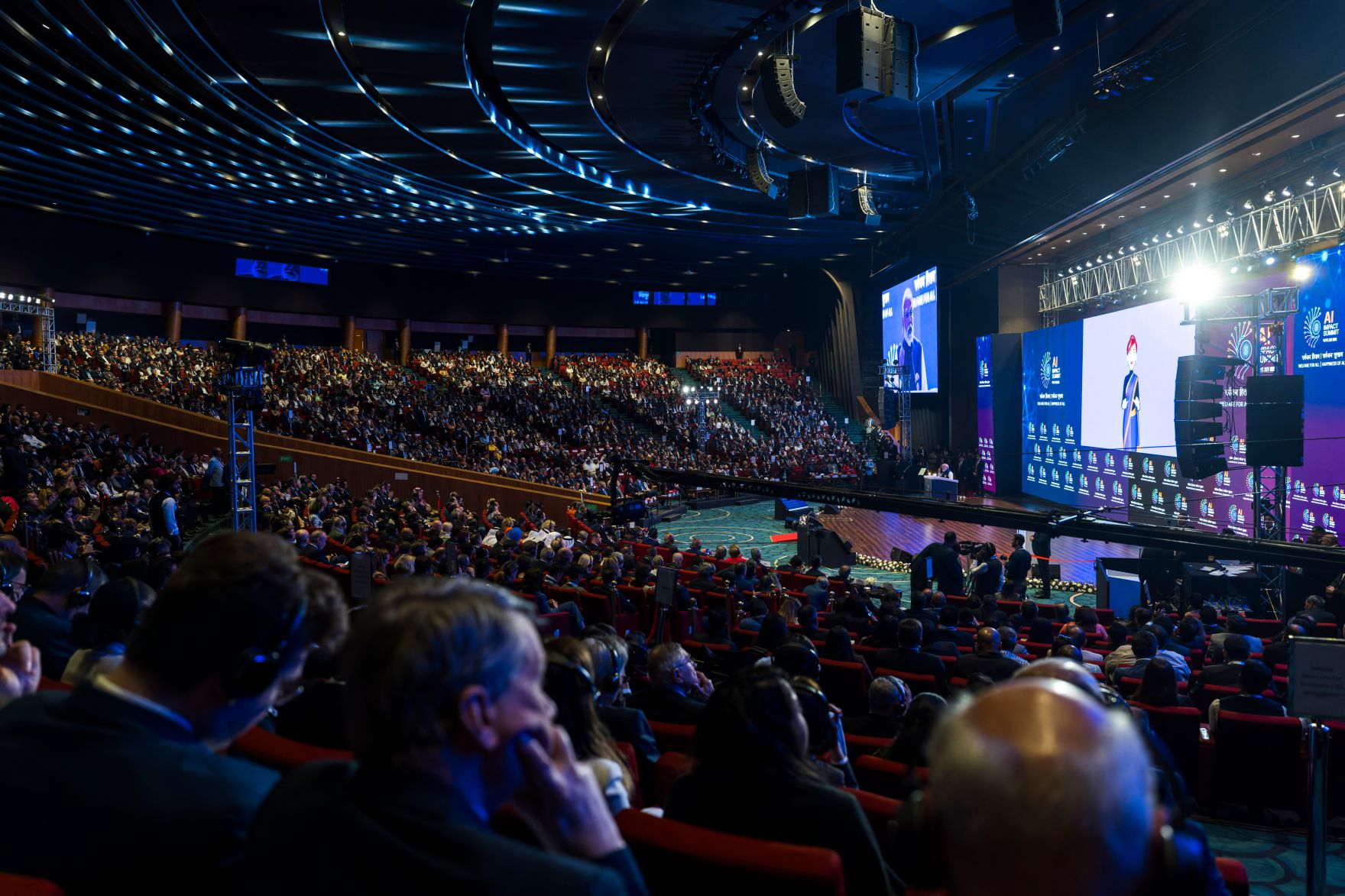 Am 18. Februar 2026 reiste Staatssekret&auml;r Alexander Pr&ouml;ll zu einem mehrt&auml;gigen Arbeitsbesuch nach Neu-Delhi. Im Bild beim Besuch vom &bdquo;AI Impact Summit 2026&ldquo;.