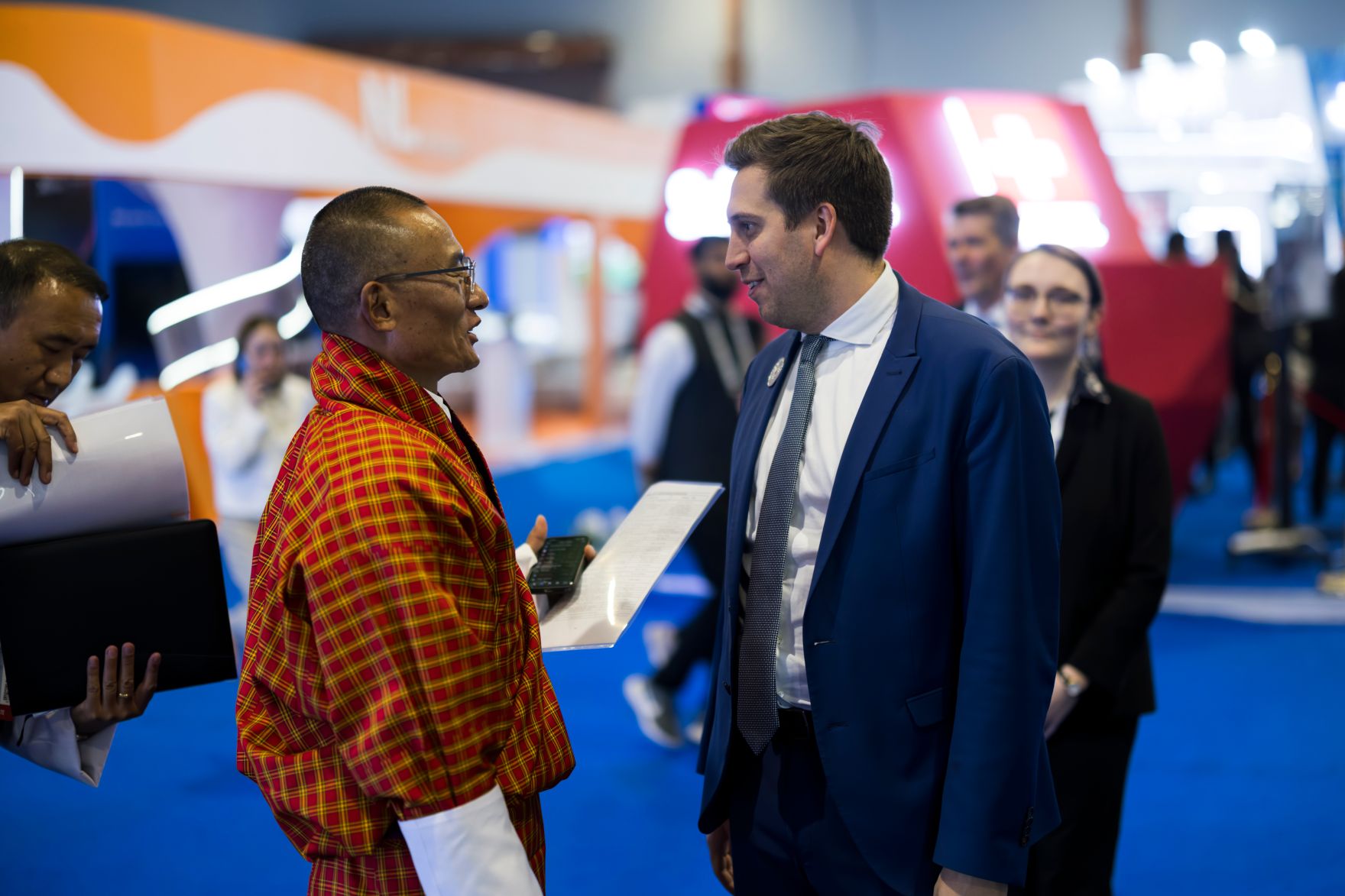 Am 19. Februar 2026 setzte Staatssekret&auml;r Alexander Pr&ouml;ll seinen mehrt&auml;gigen Arbeitsbesuch in Indien fort. Im Bild beim Rundgang auf der Expo.