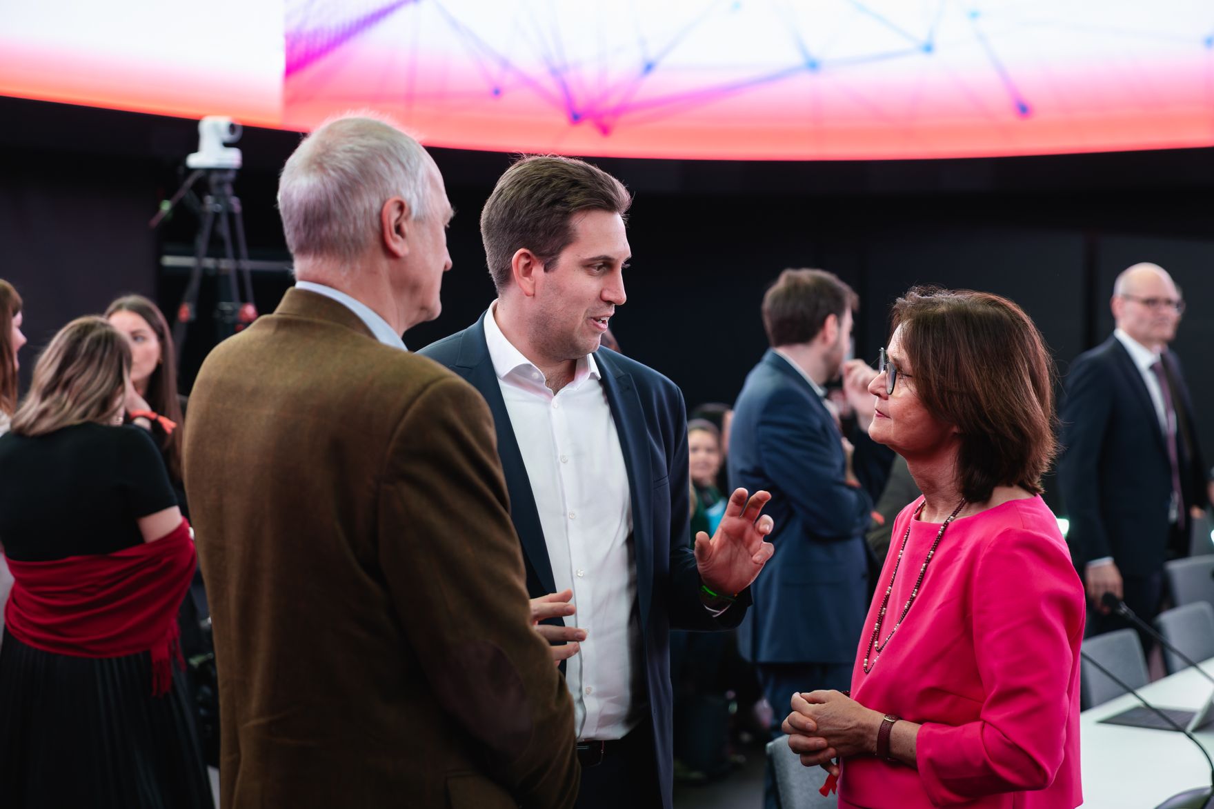 Am 19. M&auml;rz 2026 nahm Staatssekret&auml;r Alexander Pr&ouml;ll (m.) an der KI-Konklave im Haus der Digitalisierung teil.