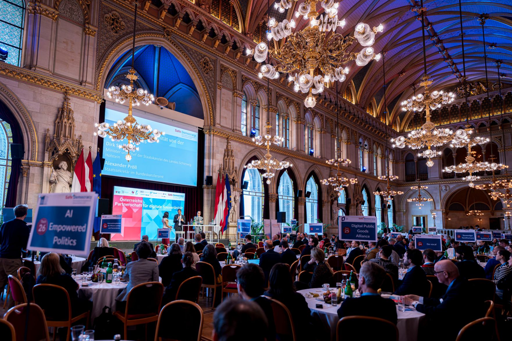 Am 26. M&auml;rz 2026 nahm Staatssekret&auml;r Alexander Pr&ouml;ll an der Safe Democracy Convention 2026 im Wiener Rathaus teil.