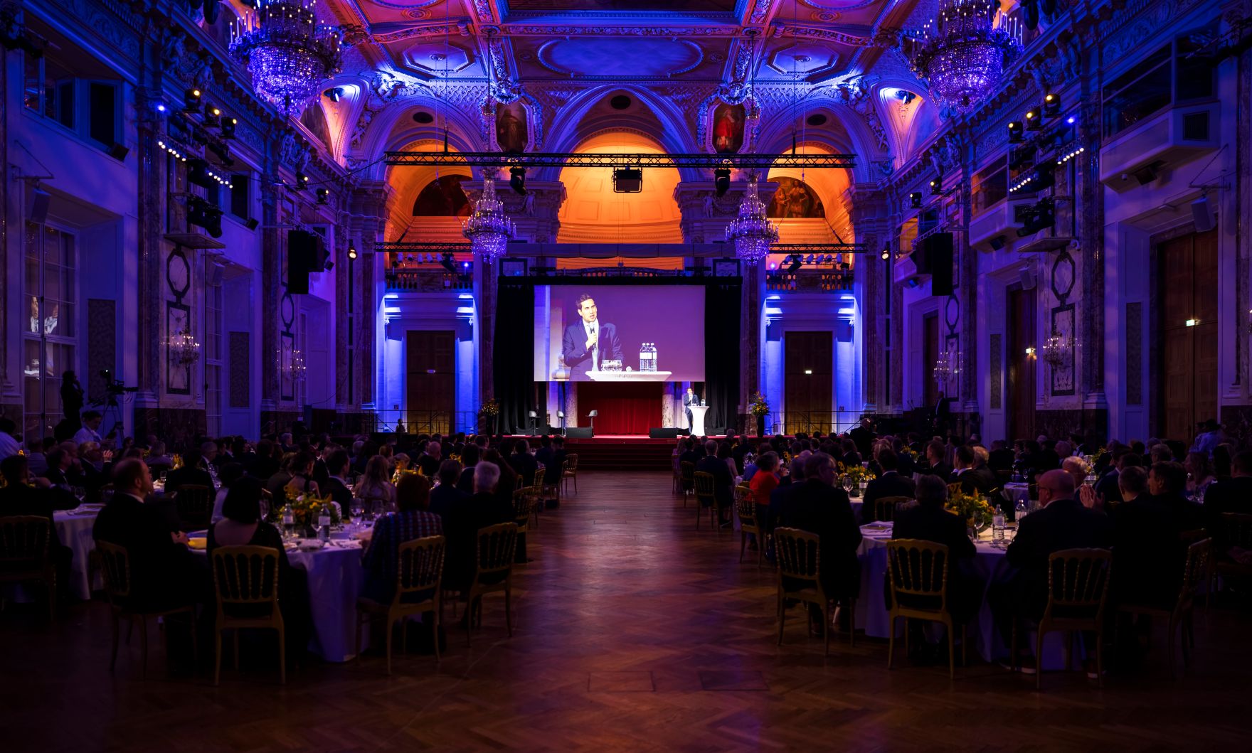 Am 16. April 2026 nahm Staatssekret&auml;r Alexander Pr&ouml;ll am Galaabend anl&auml;sslich des 40-j&auml;hrigen Jubil&auml;ums von SAP &Ouml;sterreich, in der Wiener Hofburg teil.