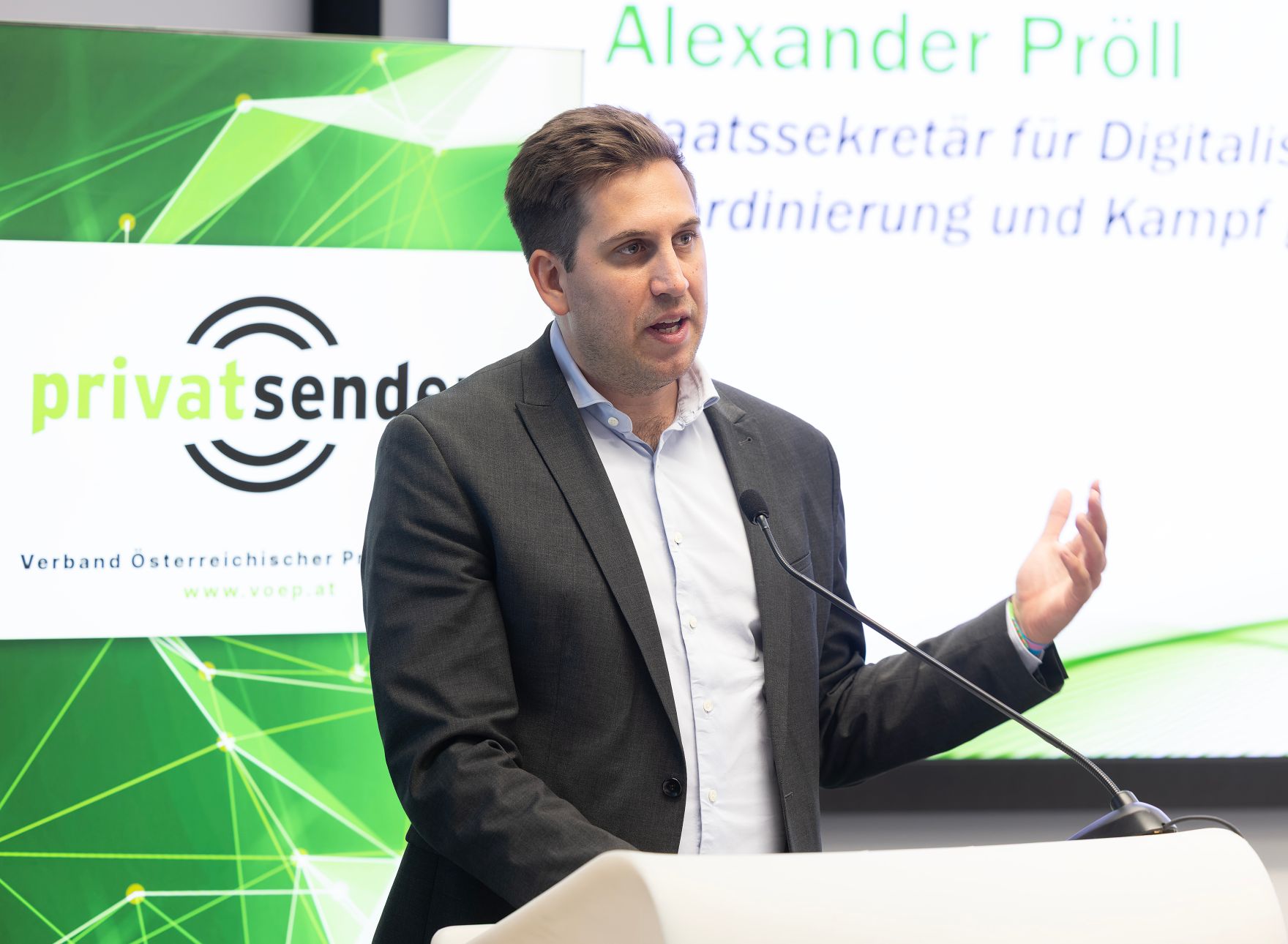 Am 28. Mai 2026 nahm Staatssekret&auml;r Alexander Pr&ouml;ll (im Bild) am V&Ouml;P-Forum &bdquo;Next Level Medienpolitik&ldquo; teil.