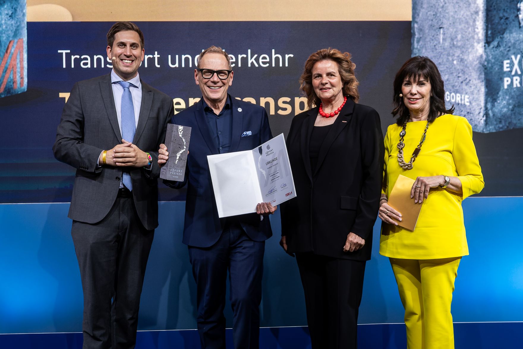 Am 28. Mai 2026 nahm Staatssekret&auml;r Alexander Pr&ouml;ll (l.) an der Verleihung des Exportpreises 2026 teil.