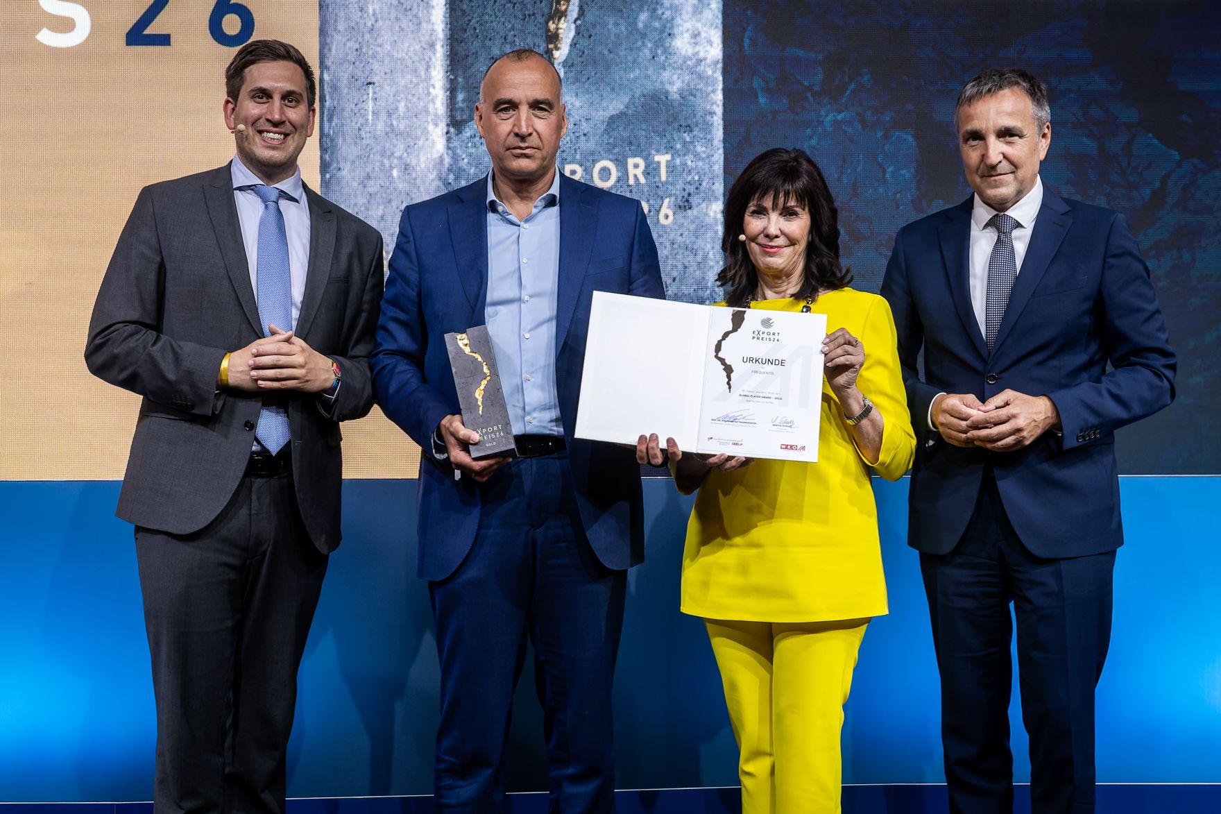 Am 28. Mai 2026 nahm Staatssekret&auml;r Alexander Pr&ouml;ll (l.) an der Verleihung des Exportpreises 2026 teil.