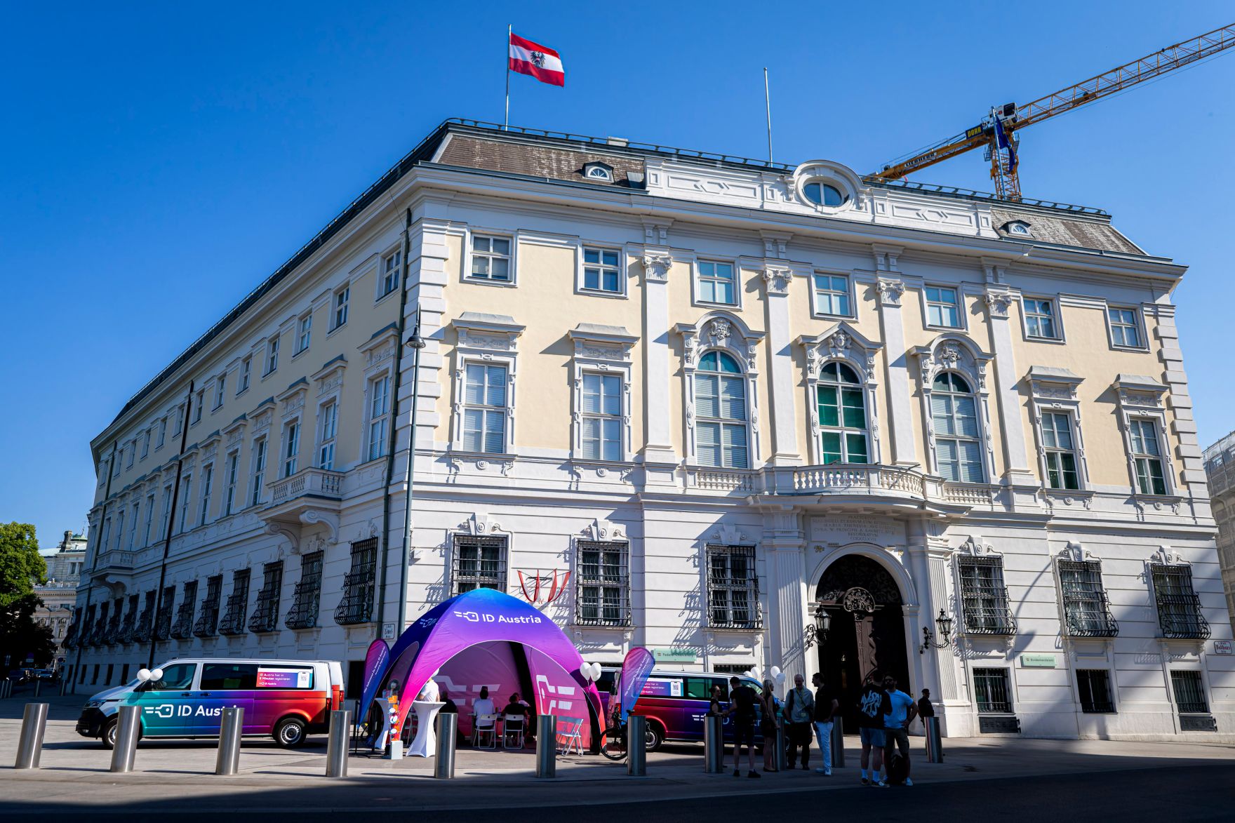 Am 29. Juni 2026 nahm Staatssekret&auml;r Alexander Pr&ouml;ll am Start der ID Austria Servicetour 2026 teil.