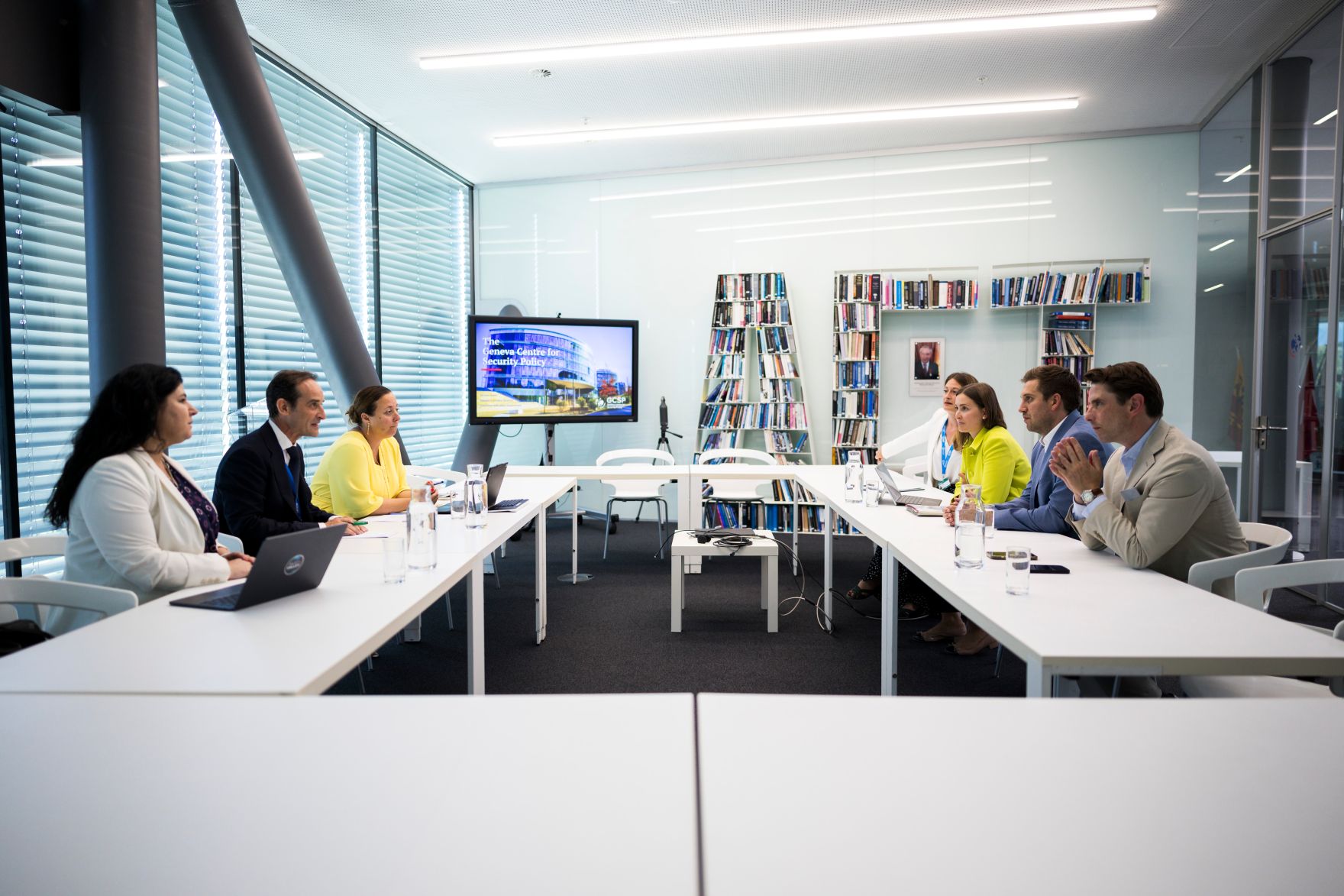Am 6. Juli 2026 reiste Staatssekret&auml;r Alexander Pr&ouml;ll zu einem Arbeitsbesuch nach Genf. Im Bild beim Besuch des Genfer Zentrum f&uuml;r Sicherheitspolitik.