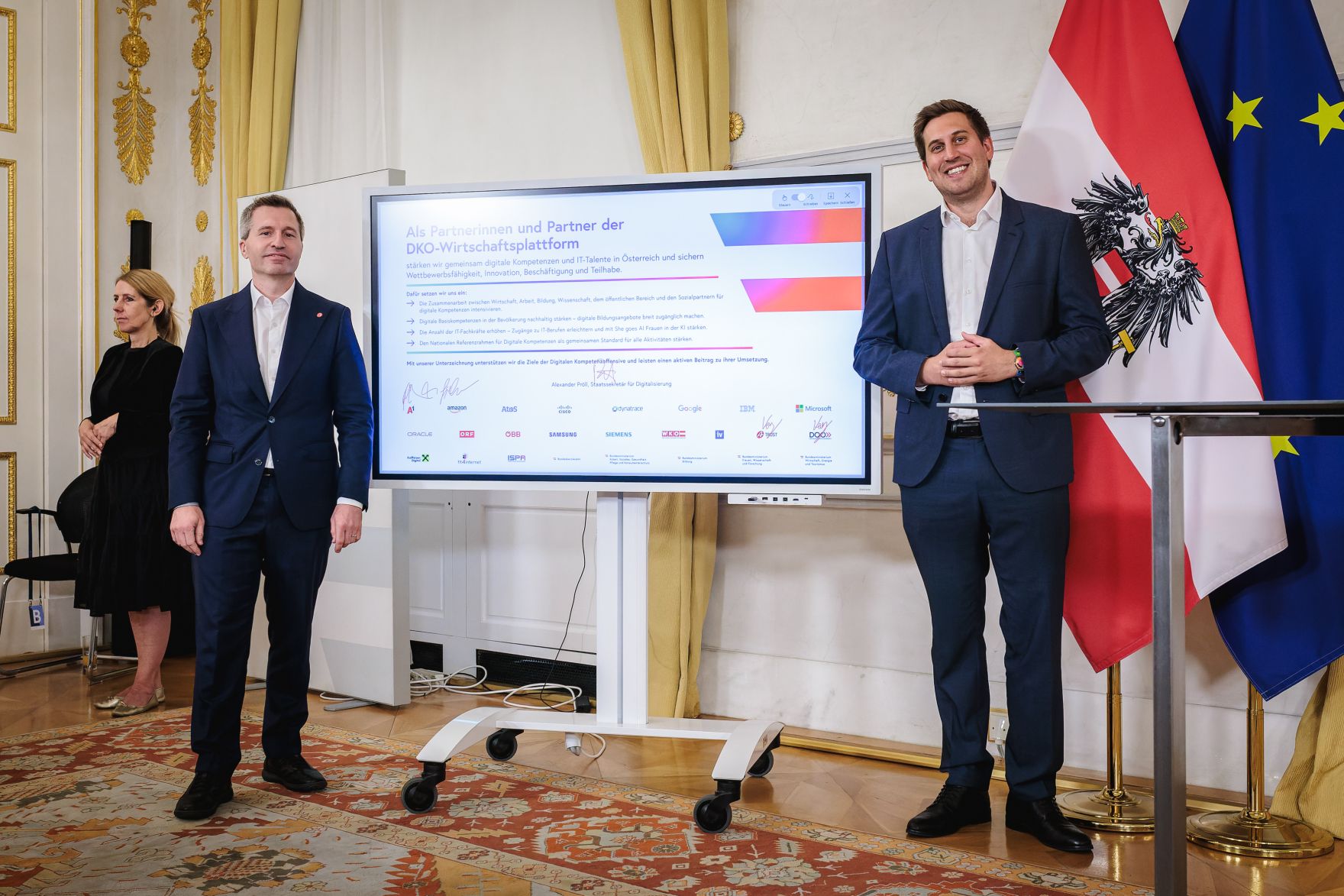 Am 14. Juli 2026 gab Staatssekret&auml;r Alexander Pr&ouml;ll (r.) eine Pressekonferenz anl&auml;sslich der Unterzeichnung des Pakts f&uuml;r Digitale Kompetenzen.