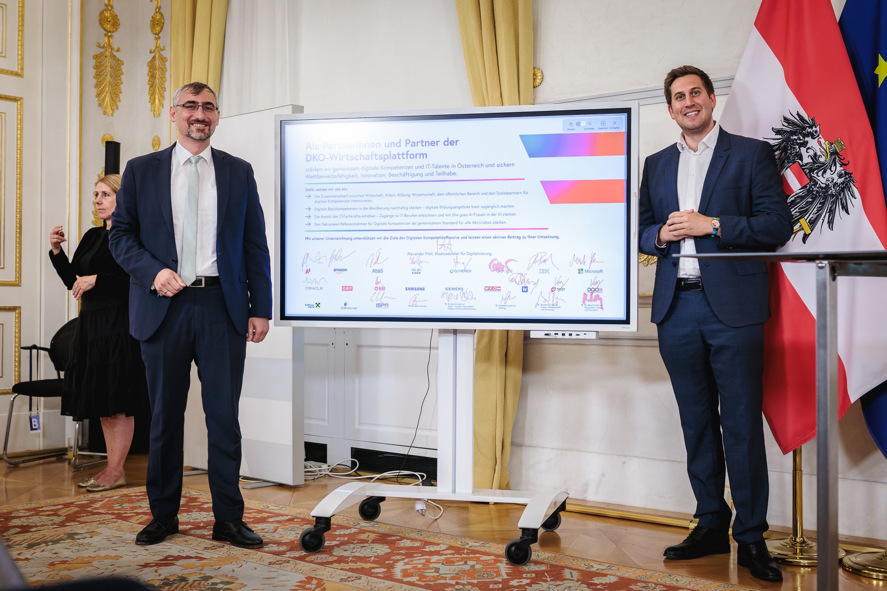 Am 14. Juli 2026 gab Staatssekret&auml;r Alexander Pr&ouml;ll (r.) eine Pressekonferenz anl&auml;sslich der Unterzeichnung des Pakts f&uuml;r Digitale Kompetenzen.