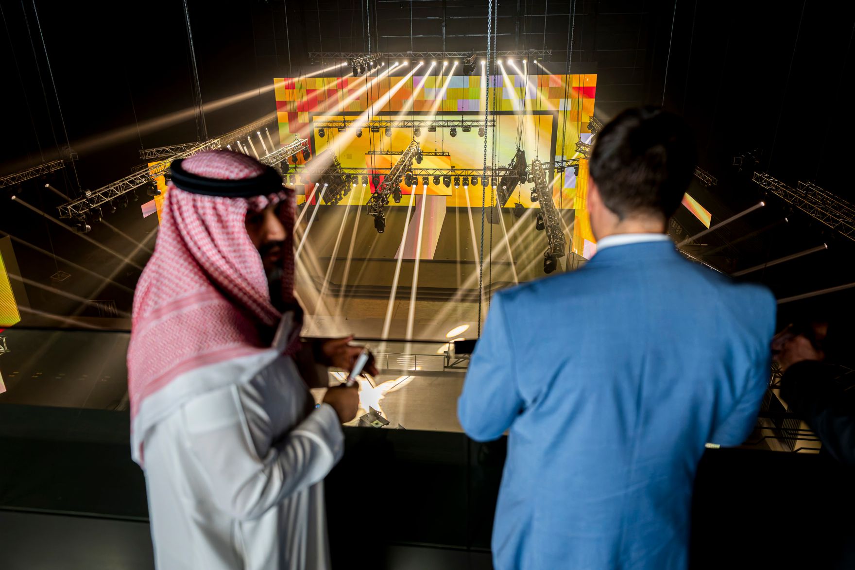 Am 31. August 2026 reise Staatssekret&auml;r Alexander Pr&ouml;ll (r.) zu einem Arbeitsbesuch nach Riad. Im Bild mit Prinz Faisal bin Bandar bin Sultan (l.), Pr&auml;sident der E-Sports Federation.