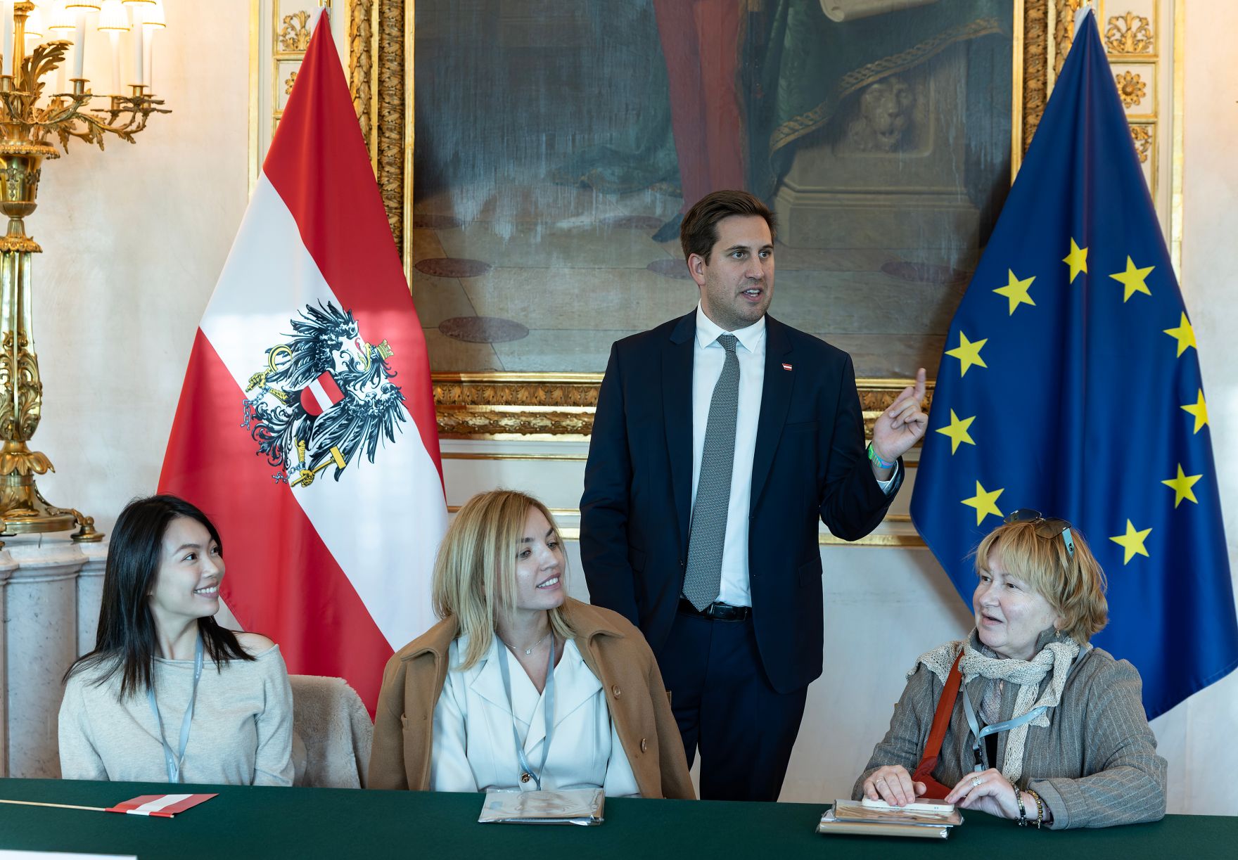 Am 26. Oktober 2026 lud Staatssekret&auml;r Alexander Pr&ouml;ll (im Bild) anl&auml;sslich des Nationalfeiertags Besucherinnen und Besucher zum Tag der offenen T&uuml;r ins Bundeskanzleramt.