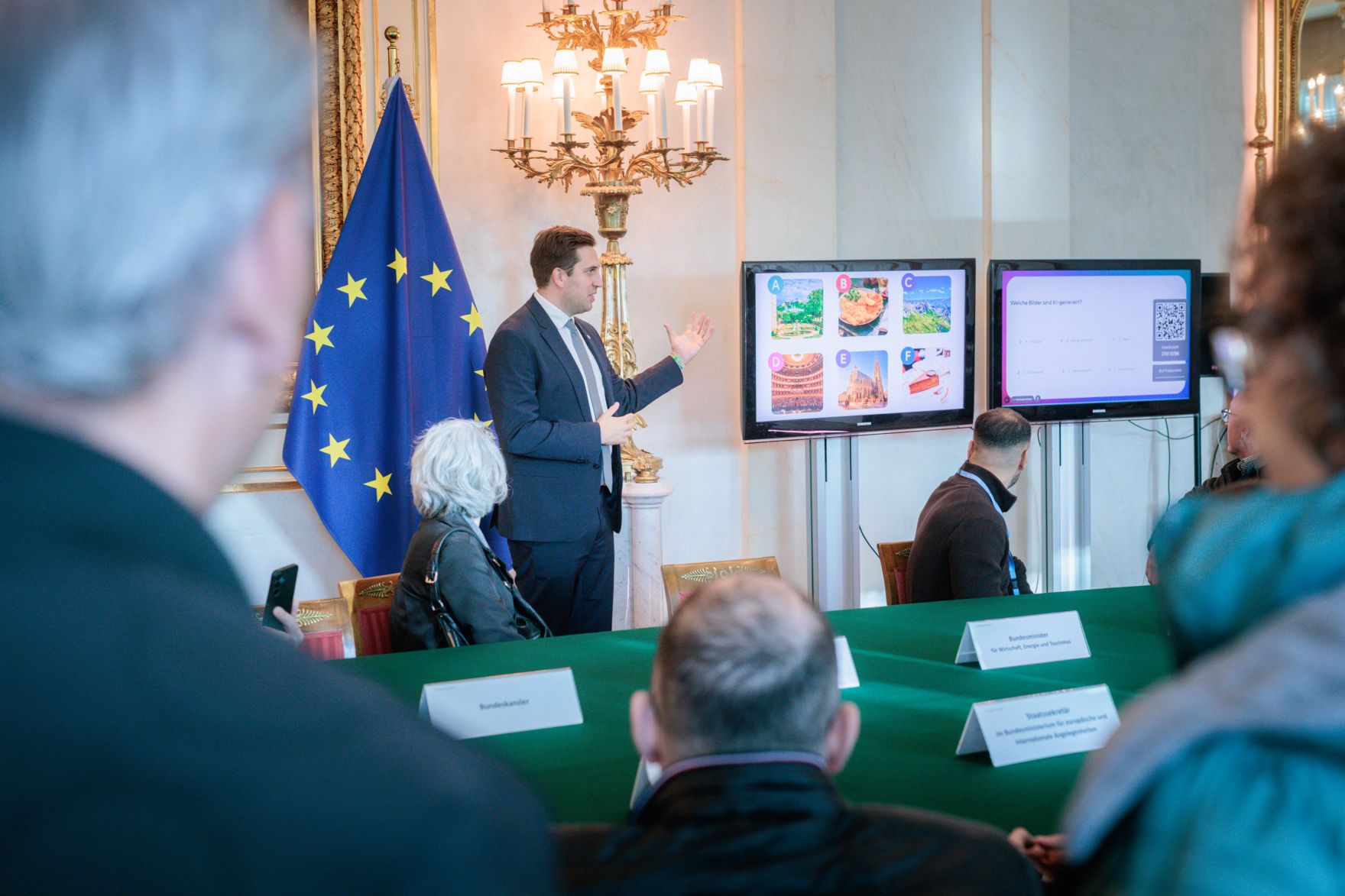 Am 26. Oktober 2026 lud Staatssekret&auml;r Alexander Pr&ouml;ll (im Bild) anl&auml;sslich des Nationalfeiertags Besucherinnen und Besucher zum Tag der offenen T&uuml;r ins Bundeskanzleramt.
