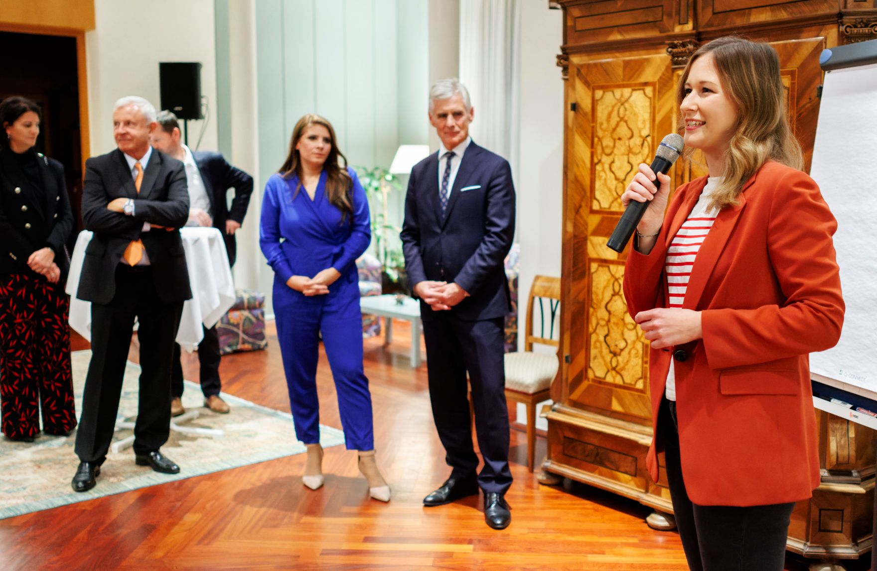 Am 15. November 2023 reiste Staatssekret&auml;rin Claudia Plakolm (r.) zu einem mehrt&auml;gigem Arbeitsbesuch nach Berlin. Im Bild beim Networking-Empfang.