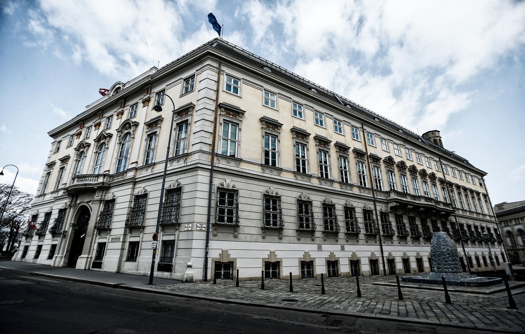 &Ouml;sterreichisches Bundeskanzleramt am Ballhausplatz in Wien.